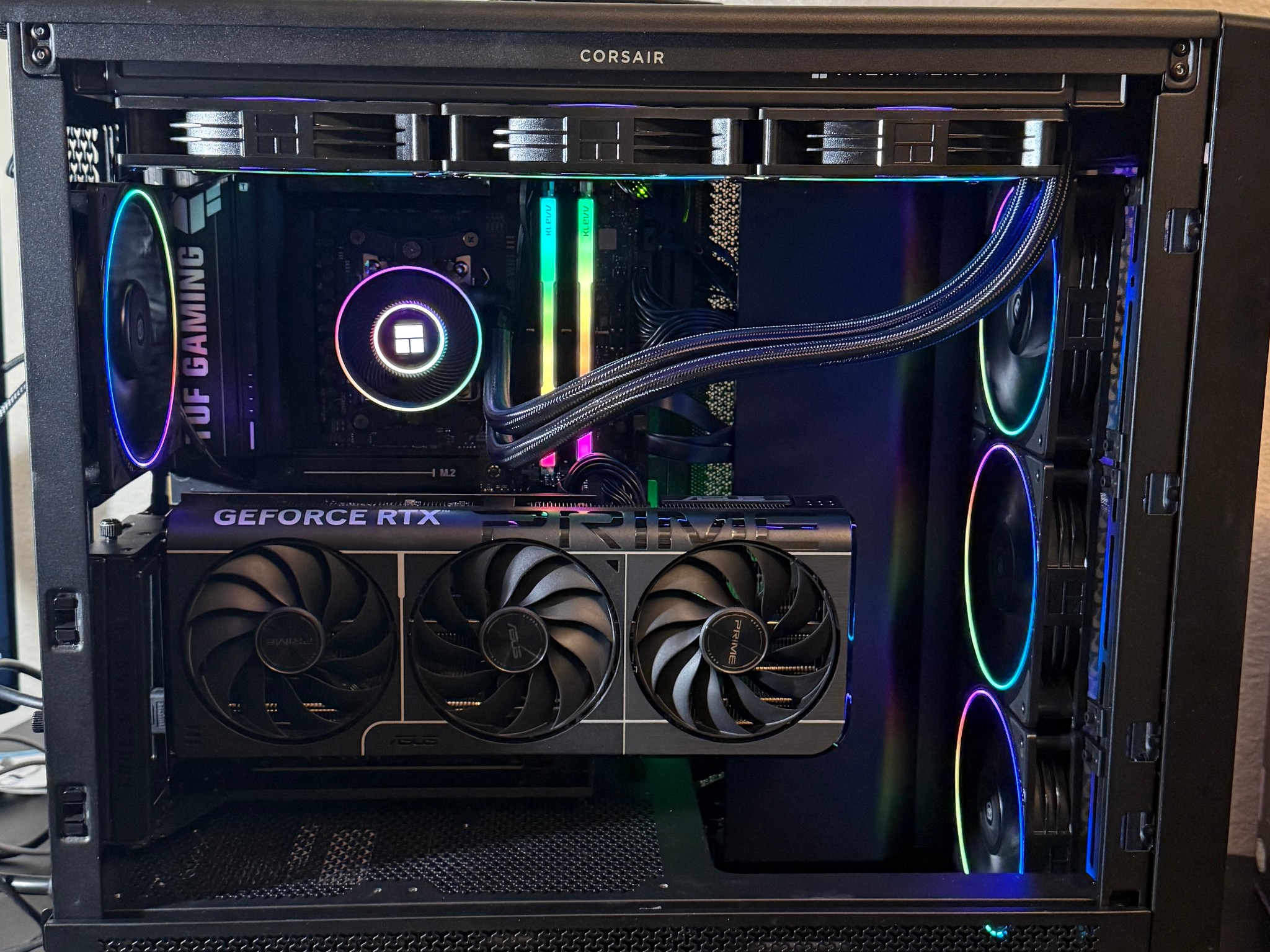 **High End Gaming/Workstation PC (7950X3D/5070Ti/32GB DDR5-6000 C30/2TB SSD**