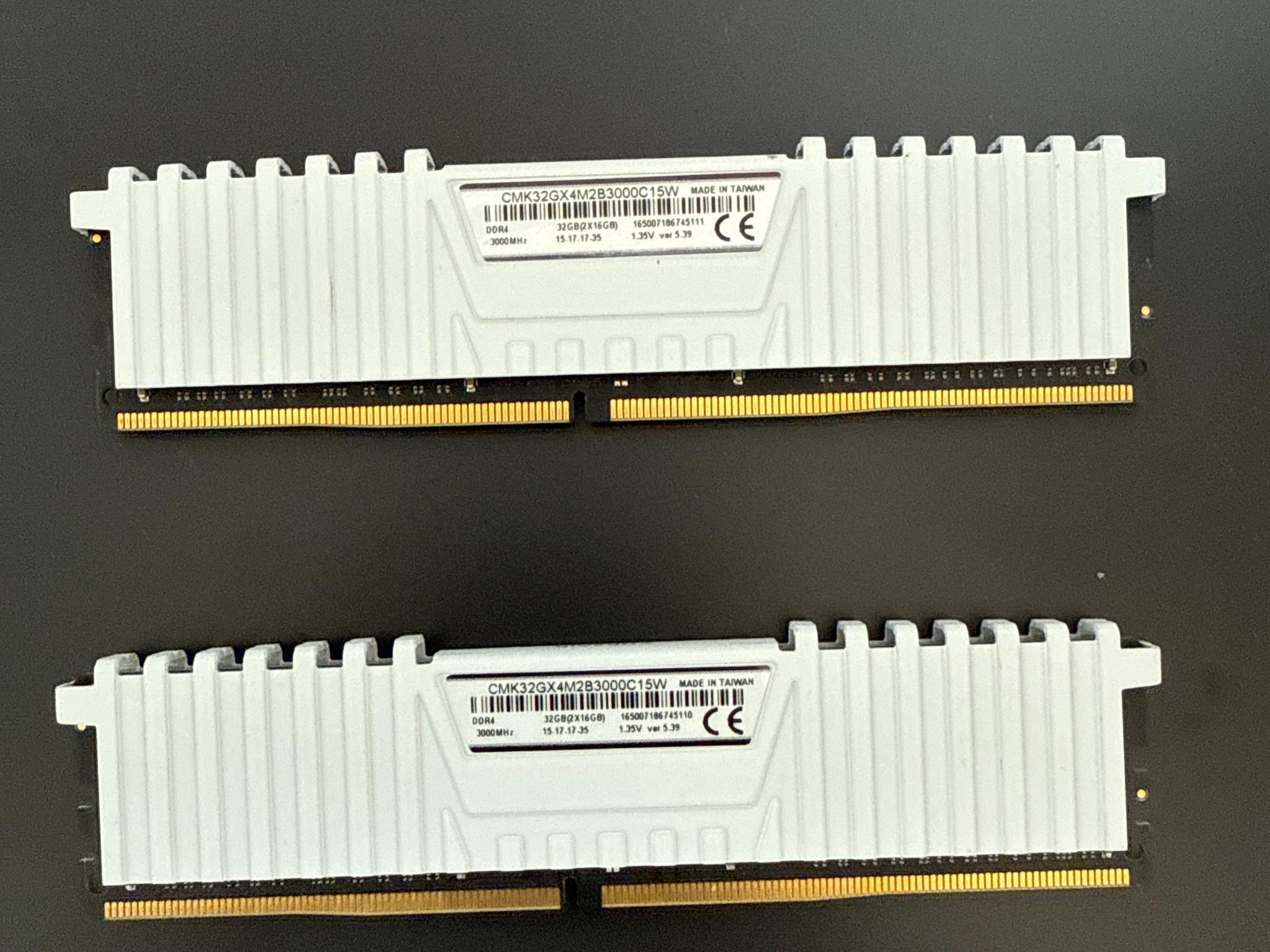 Corsair Vengence 32gb 3000MHZ RAM