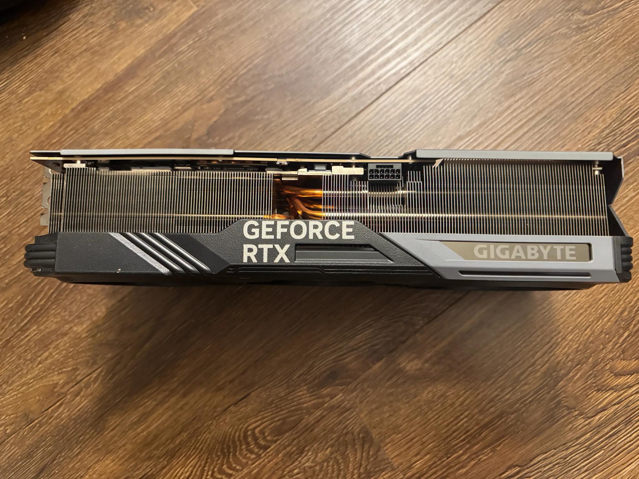 GIGABYTE RTX 4090 Gaming OC