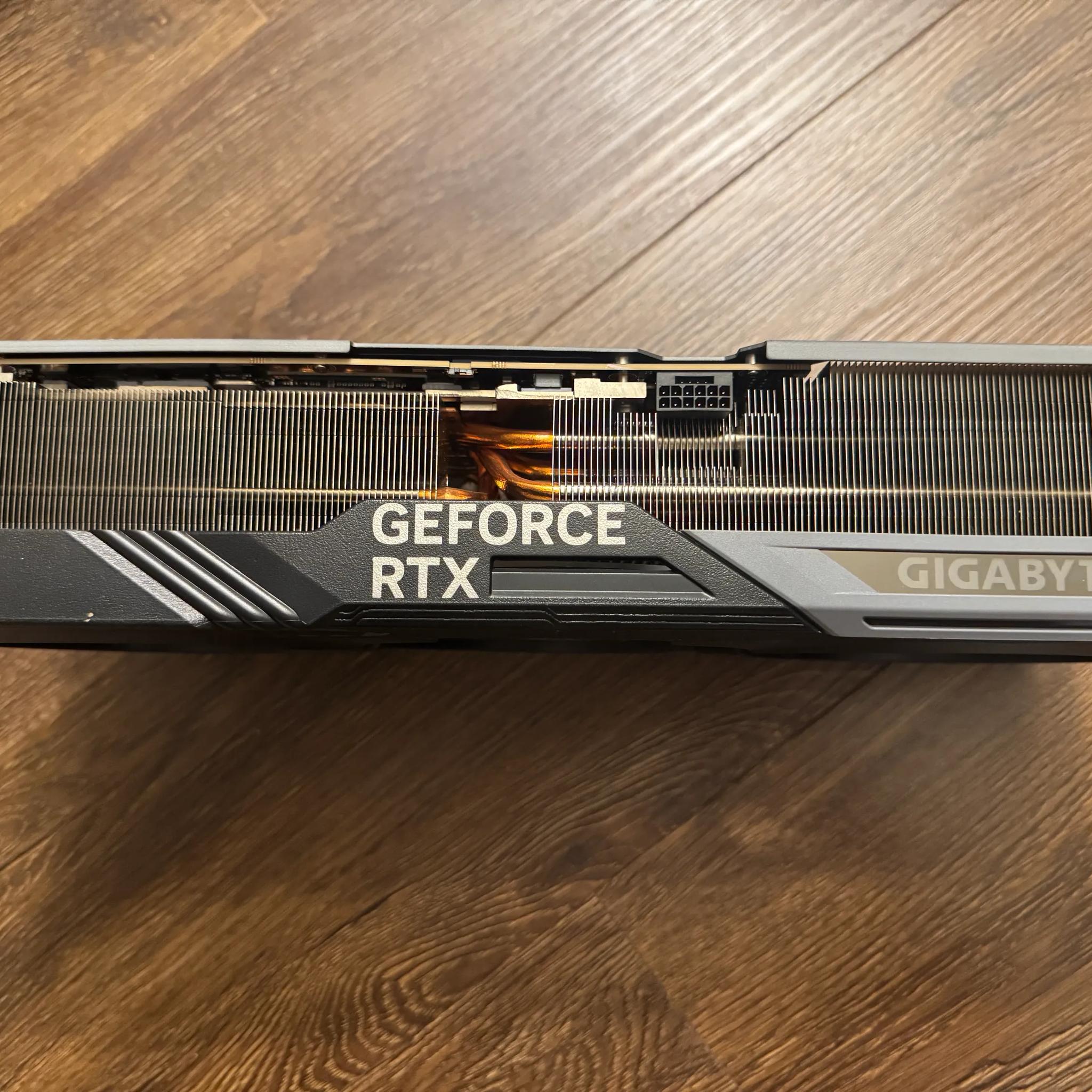 GIGABYTE RTX 4090 Gaming OC