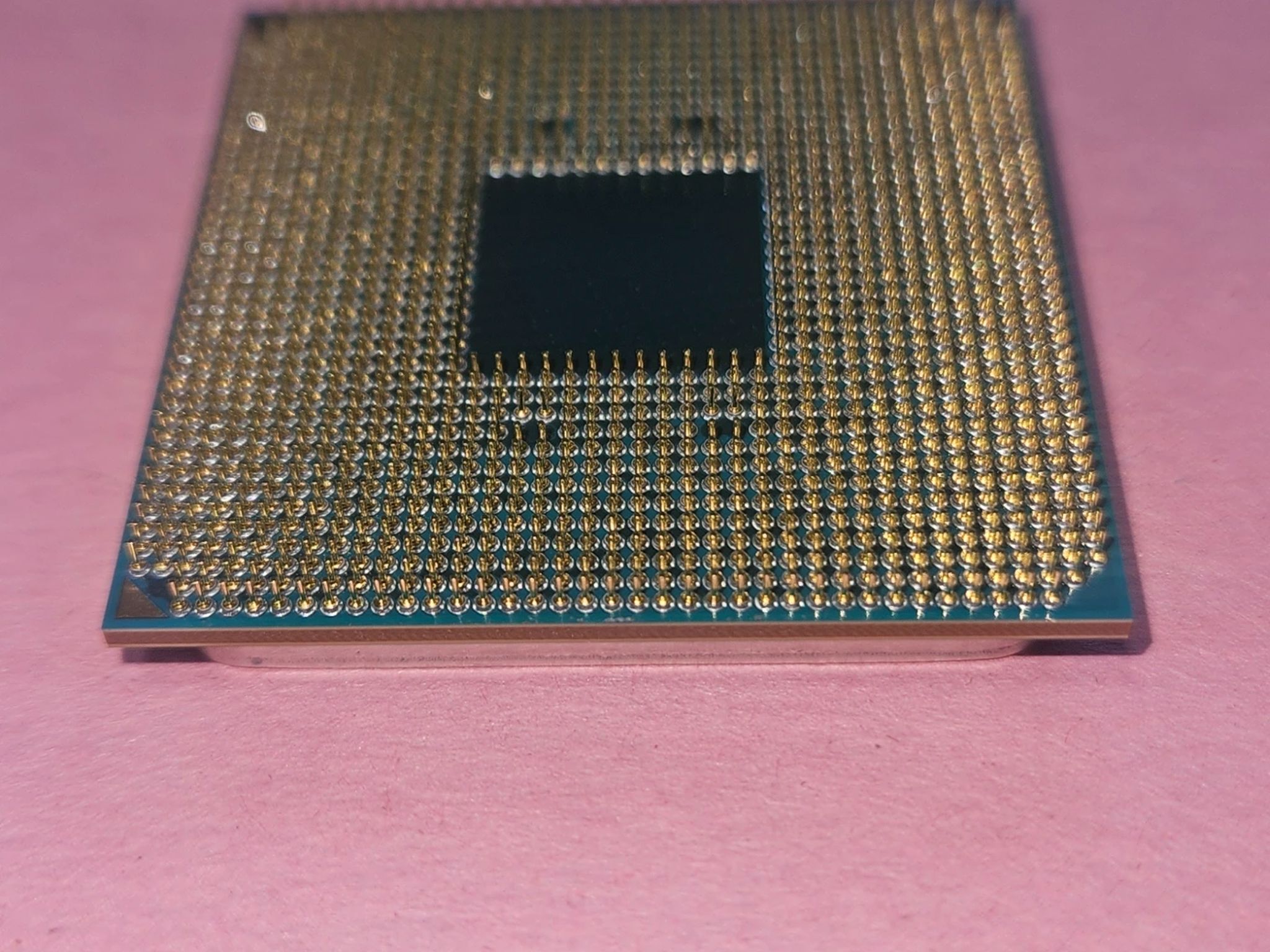 AMD Ryzen 5 2600 Six-Core 3.4-3.9 GHz 65W Socket AM4 CPU Processor
