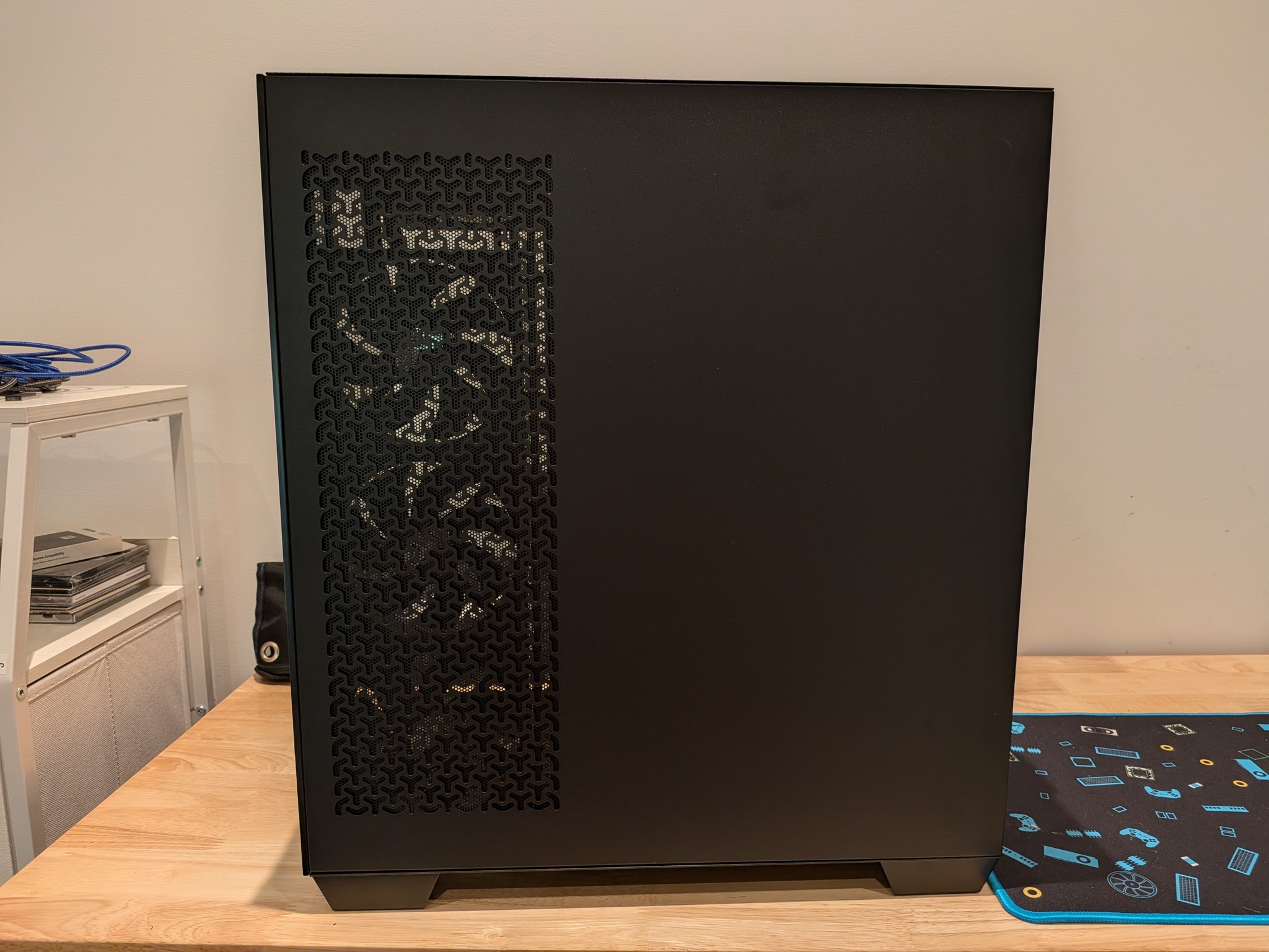 4K Elden Lord - RTX 5070 Ti, Ryzen 7 7800X3D, 32 GB DDR5 RAM, 2 TB Gen 4 NVME, Liquid Cooled, RGB