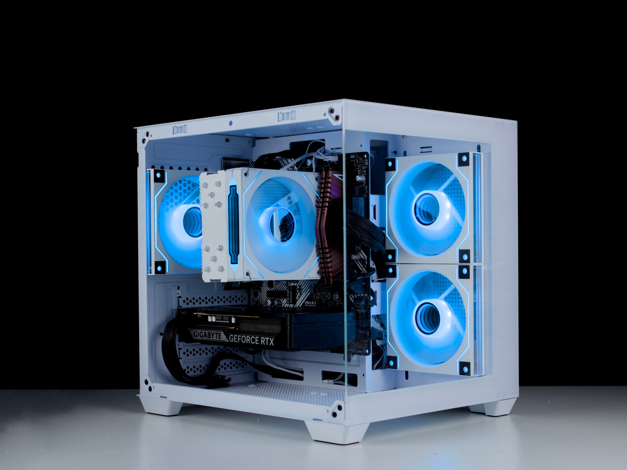 🧊❄️🧊 White Gaming PC – RTX 5060 , Ryzen 5 5500, 16GB RAM, 1TB SSD - WiFi, BlueTooth 🧊❄️🧊
