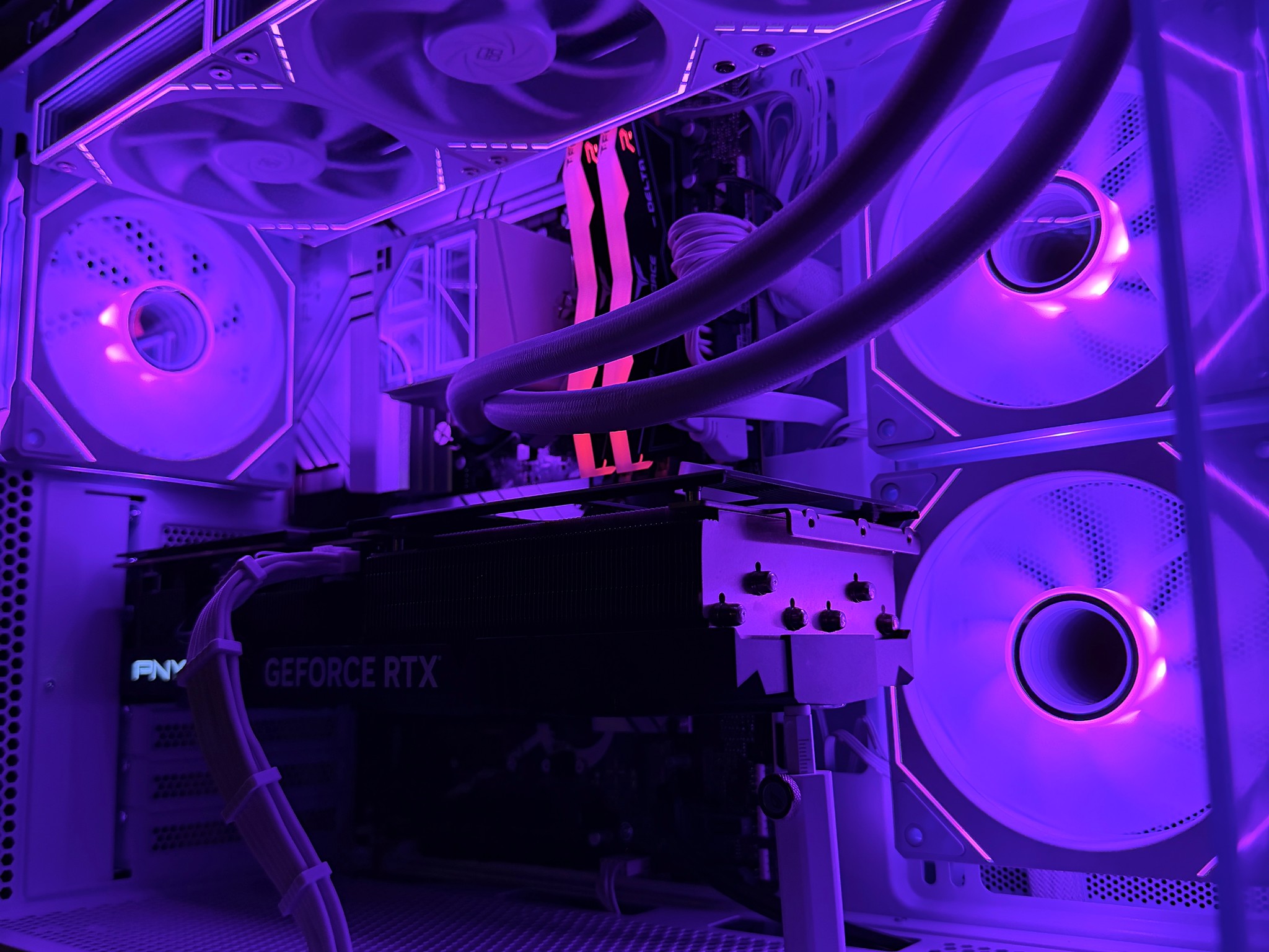 RTX 4070 TI  | I9 13900K | 32GB DDR5 | 5TB Storage | 850w PSU