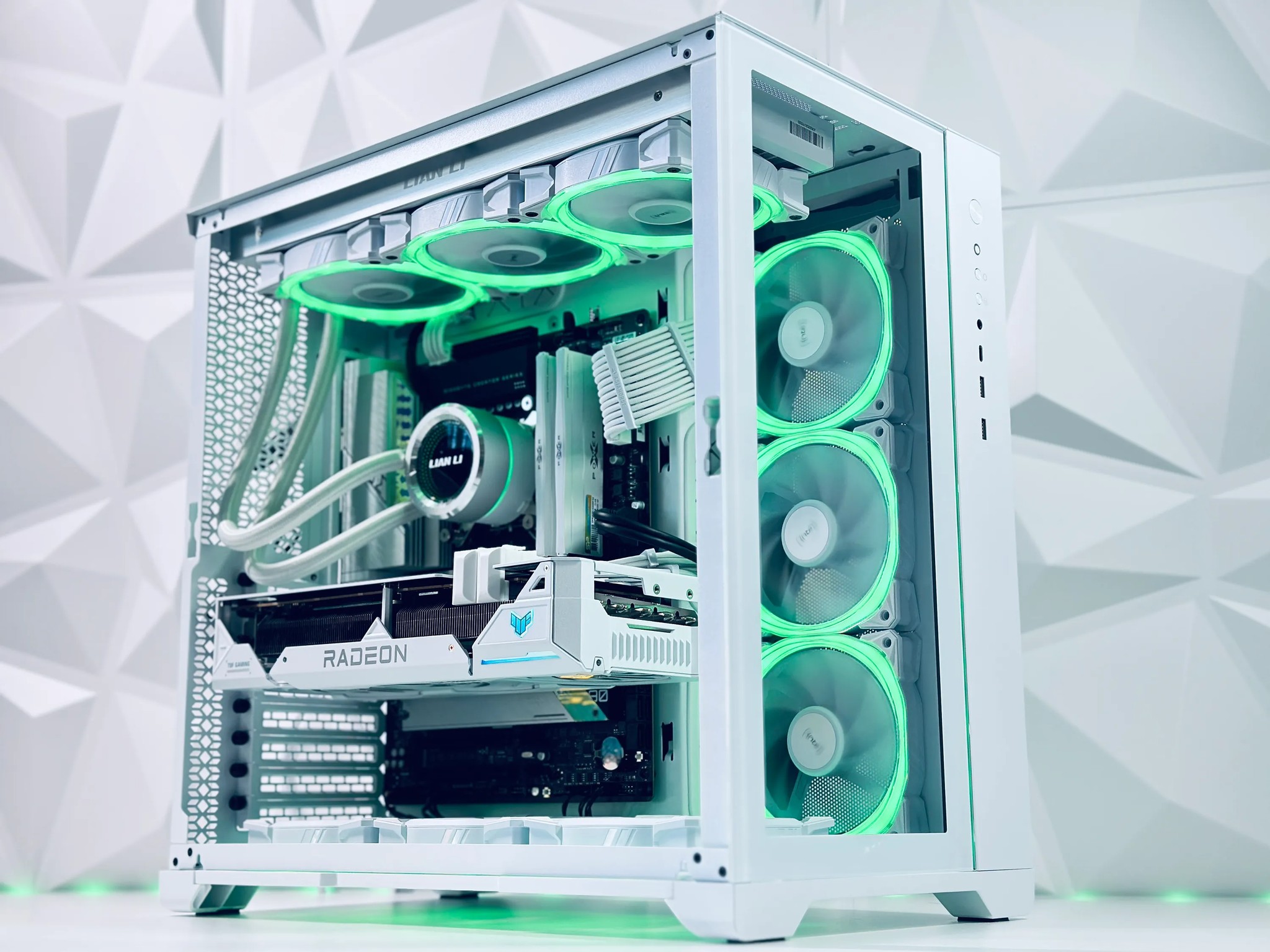 🧡✴️Extreme Liquid Cooled Gaming PC✴️AMD RX 7800 XT 16GB✴️Intel 13500 14 core✴️32GB DDR5✴️1TB NVME