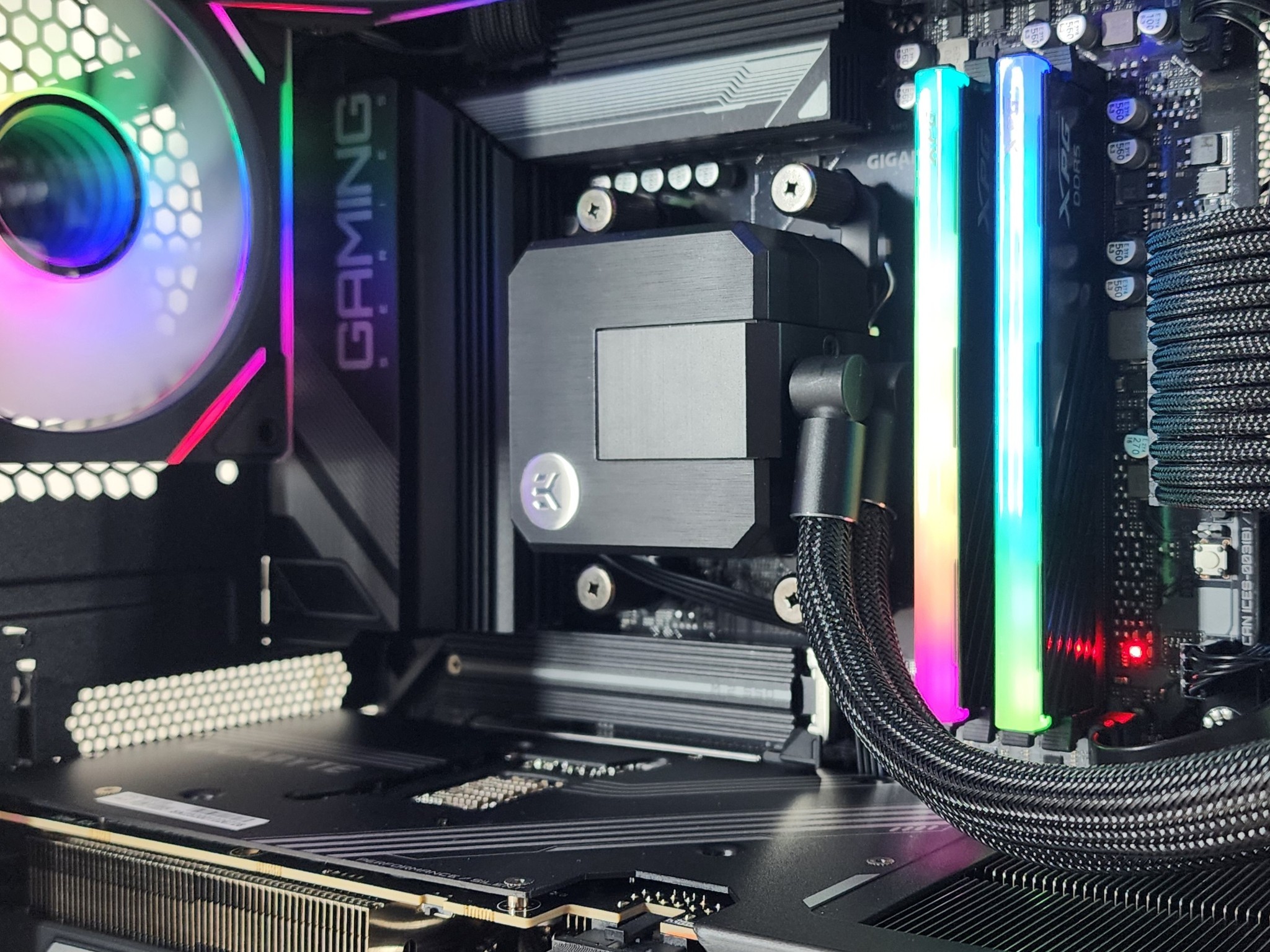 Gaming PC Ryzen 9 9900X 32GB RAM 1TB SSD RTX 5070 Ti 16GB Windows 11 Computer