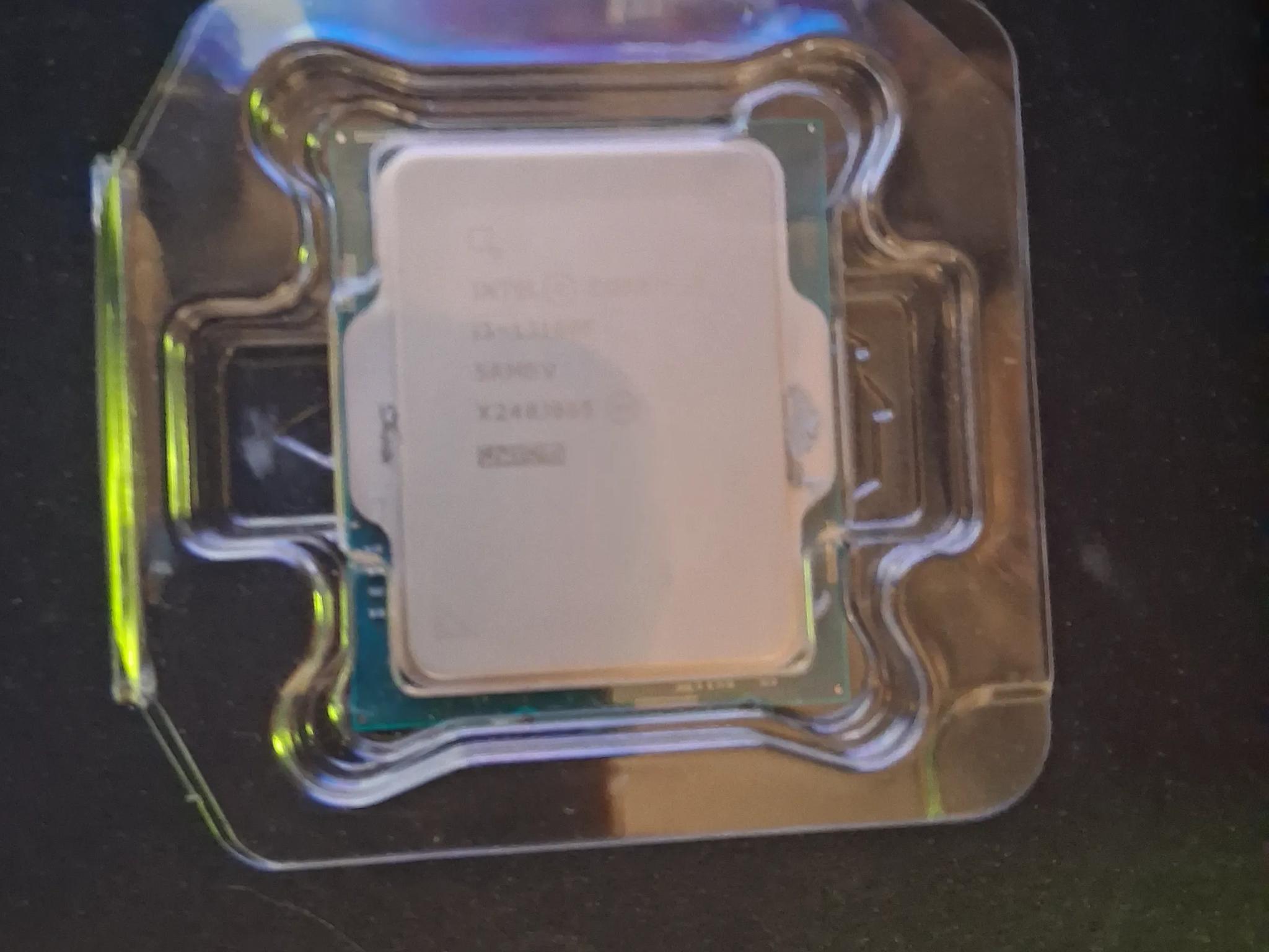 Intel I3 13100f