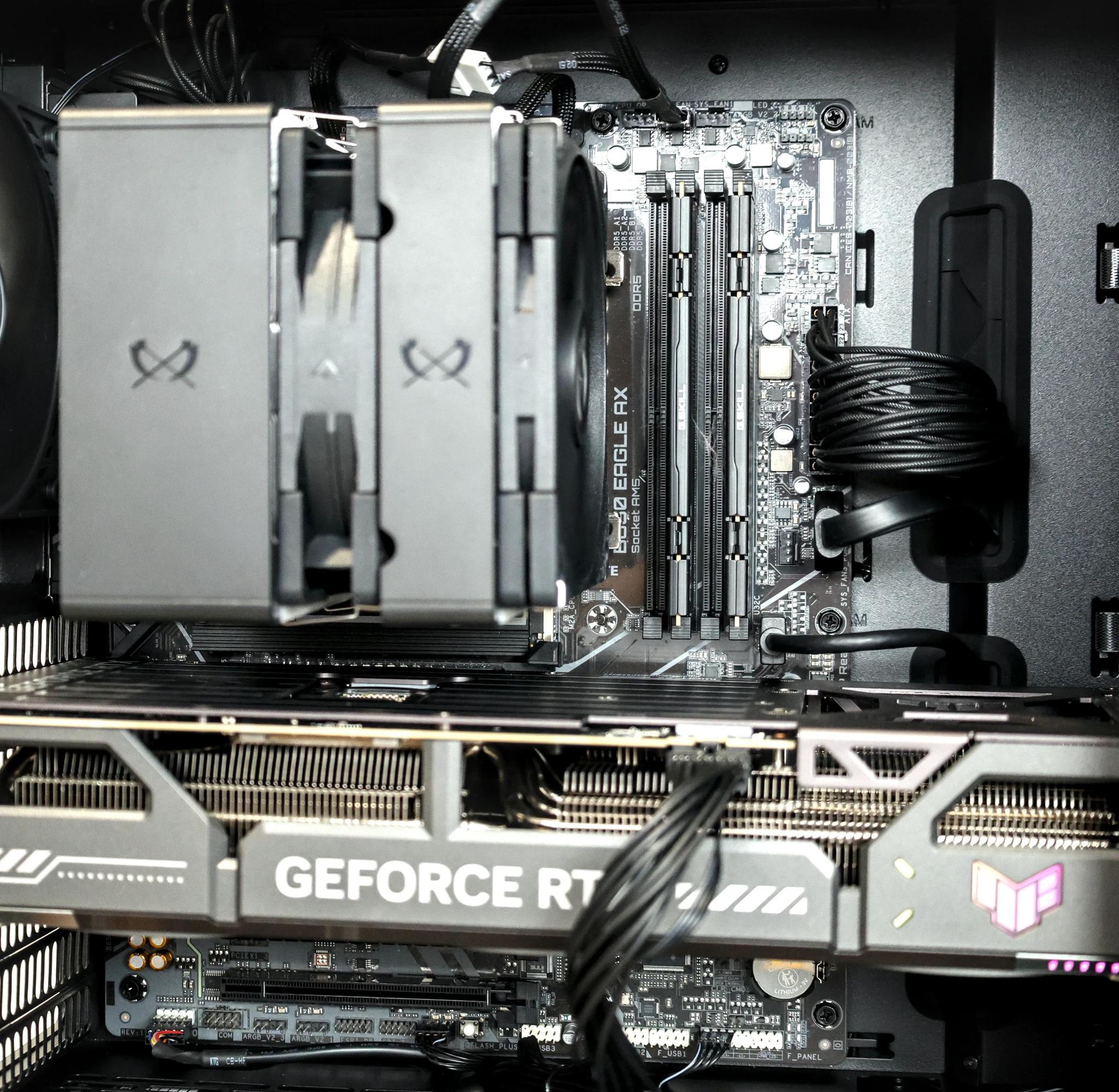 Fractal North 9600X+5070 1440P/4K Build