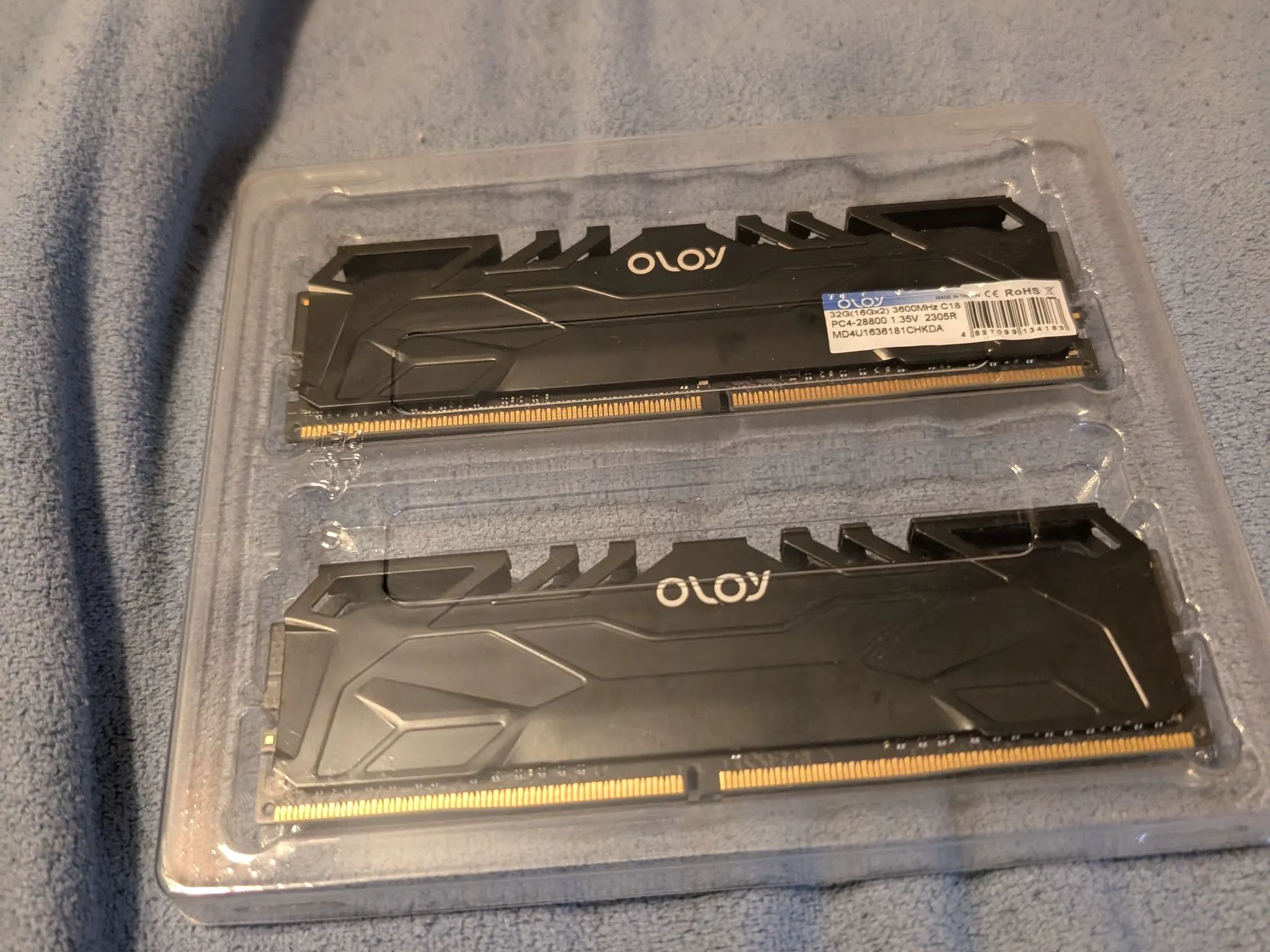 Oloy 32GB Kit 3600MHz C18 (2x16gb sticks)