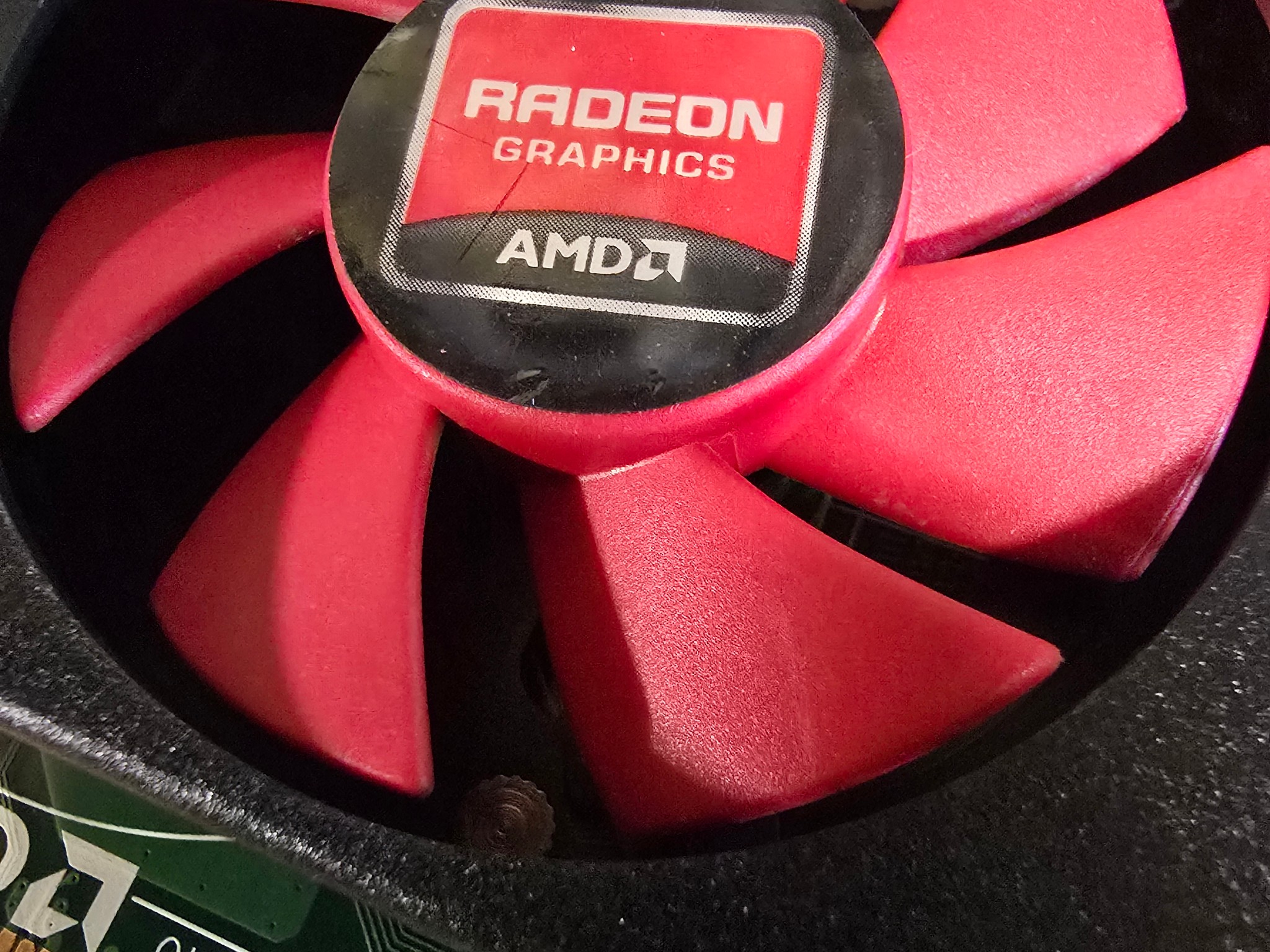 AMD Radeon HD 8490 - Graphics card PCIe 2.0 x16 low profile no external power sff itx matx 1gb DDR3