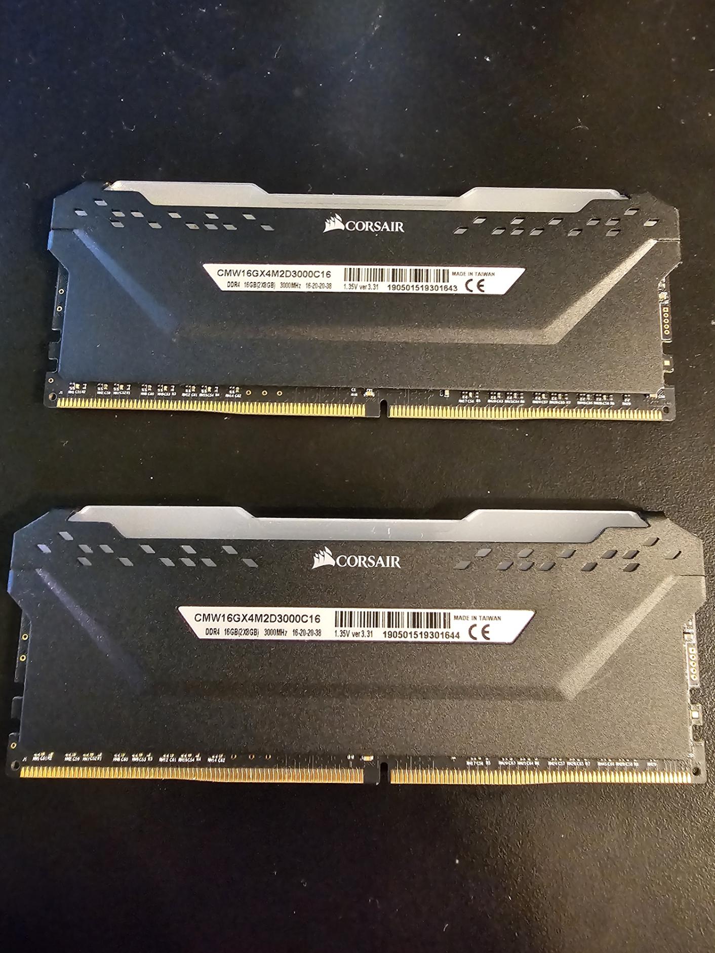 Corsair Vengeance RGB Pro 16GB (2 X 8GB) 3000MHz DDR4
