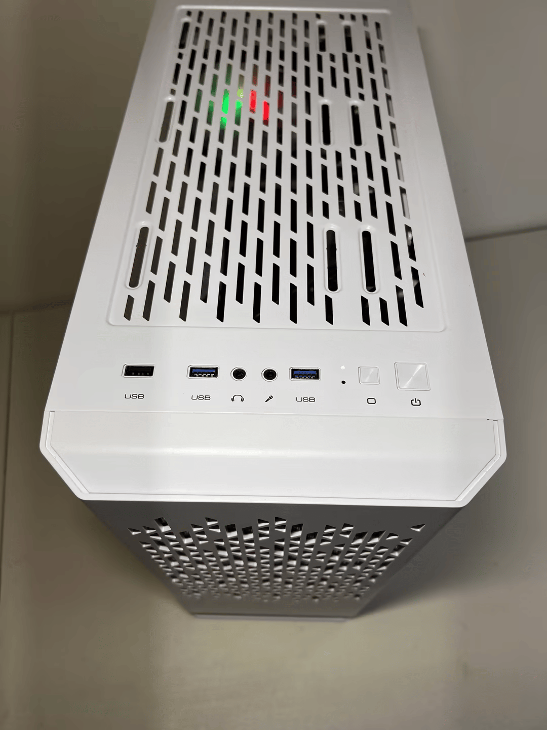 Budget Intel Gaming PC - Intel i3 10100F, GTX 1650, 16GB DDR4 3200MHz, 512GB NVME, WiFi/BT, ARGB