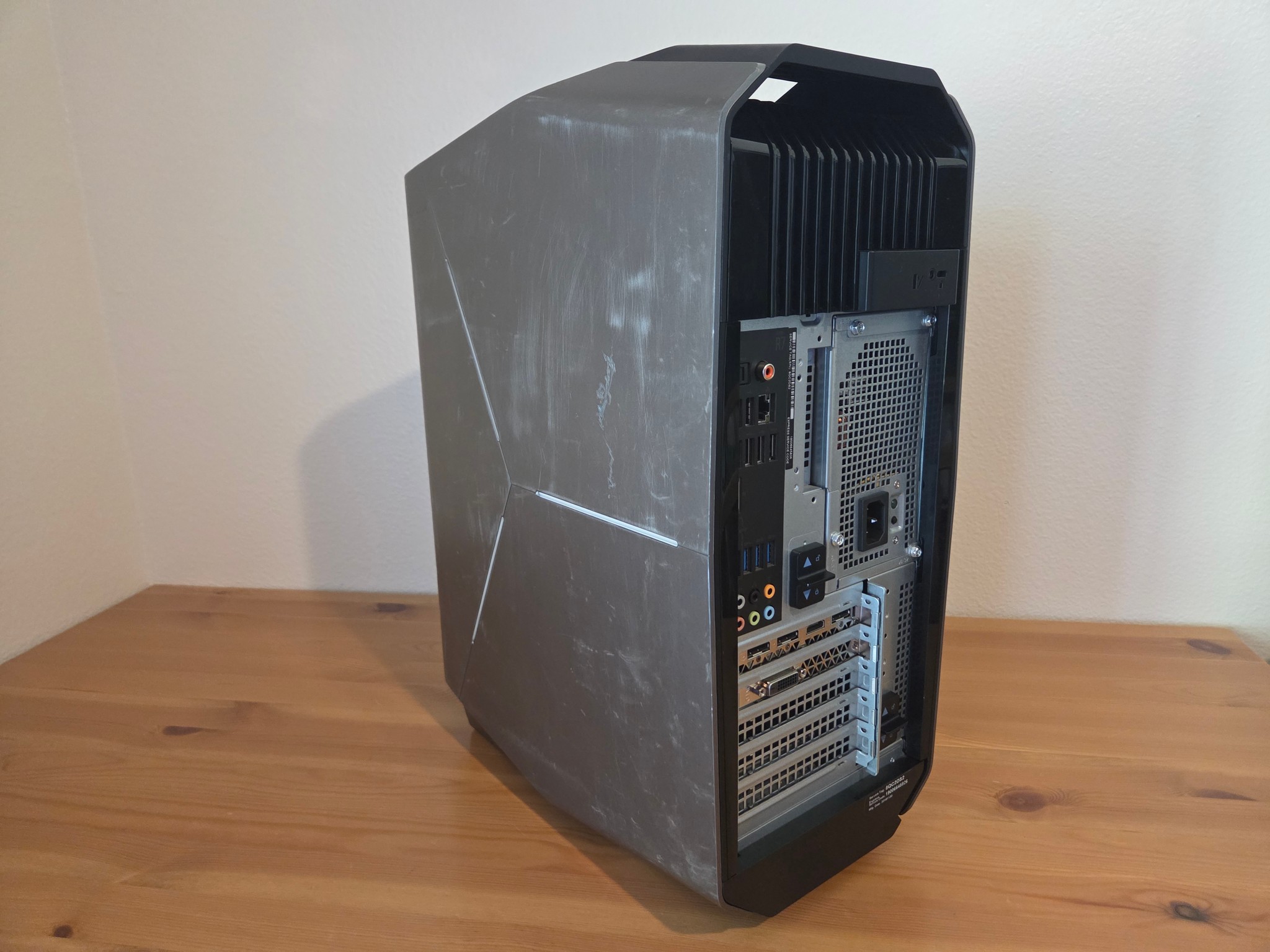 Budget Gaming Done Right! #6 ❄️Liquid Cooled i7 8700K❄️| GTX 1080 | 16GB Ram | Windows 11
