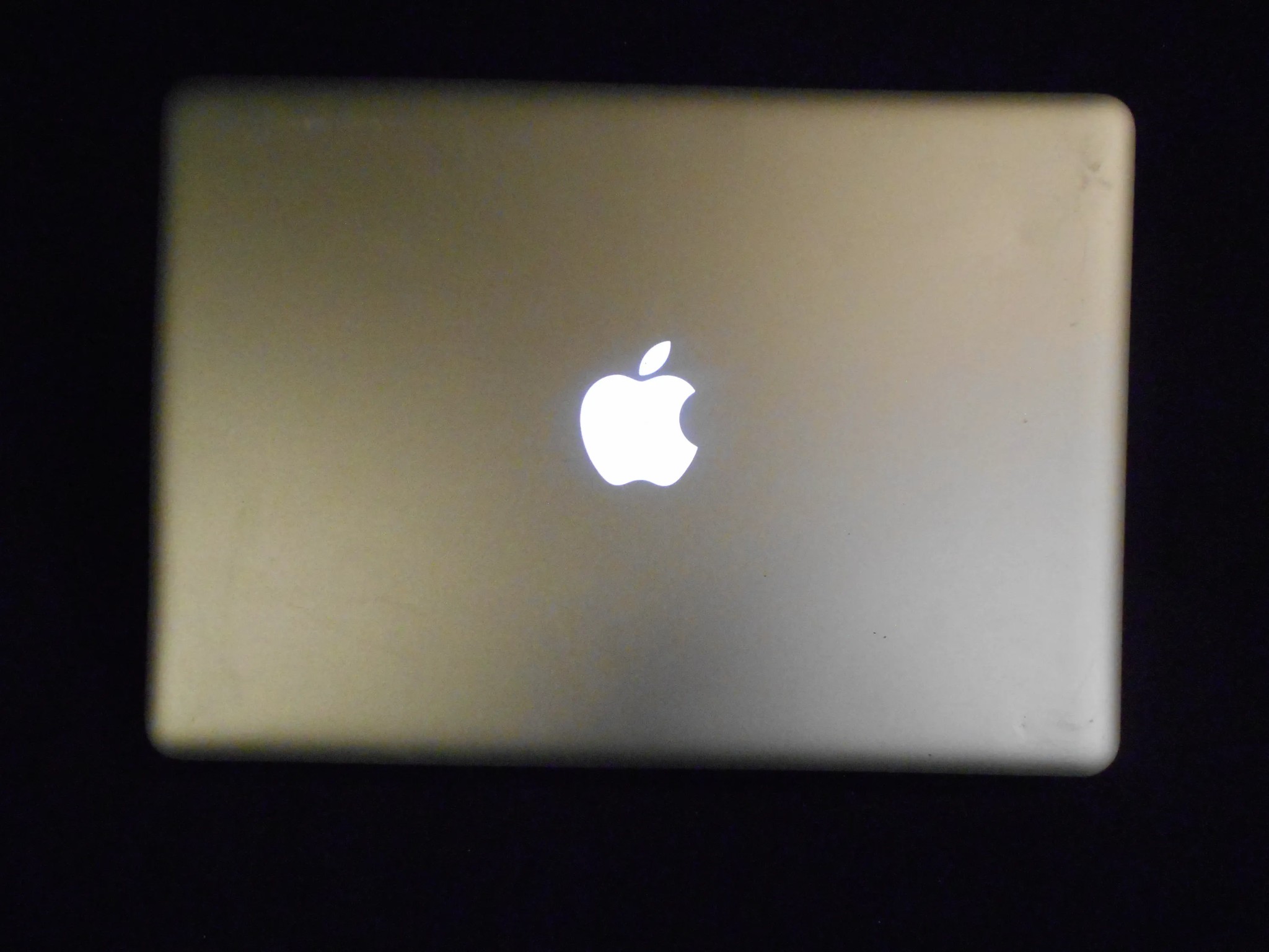 Macbook Pro i7 16gb Ram Sonoma