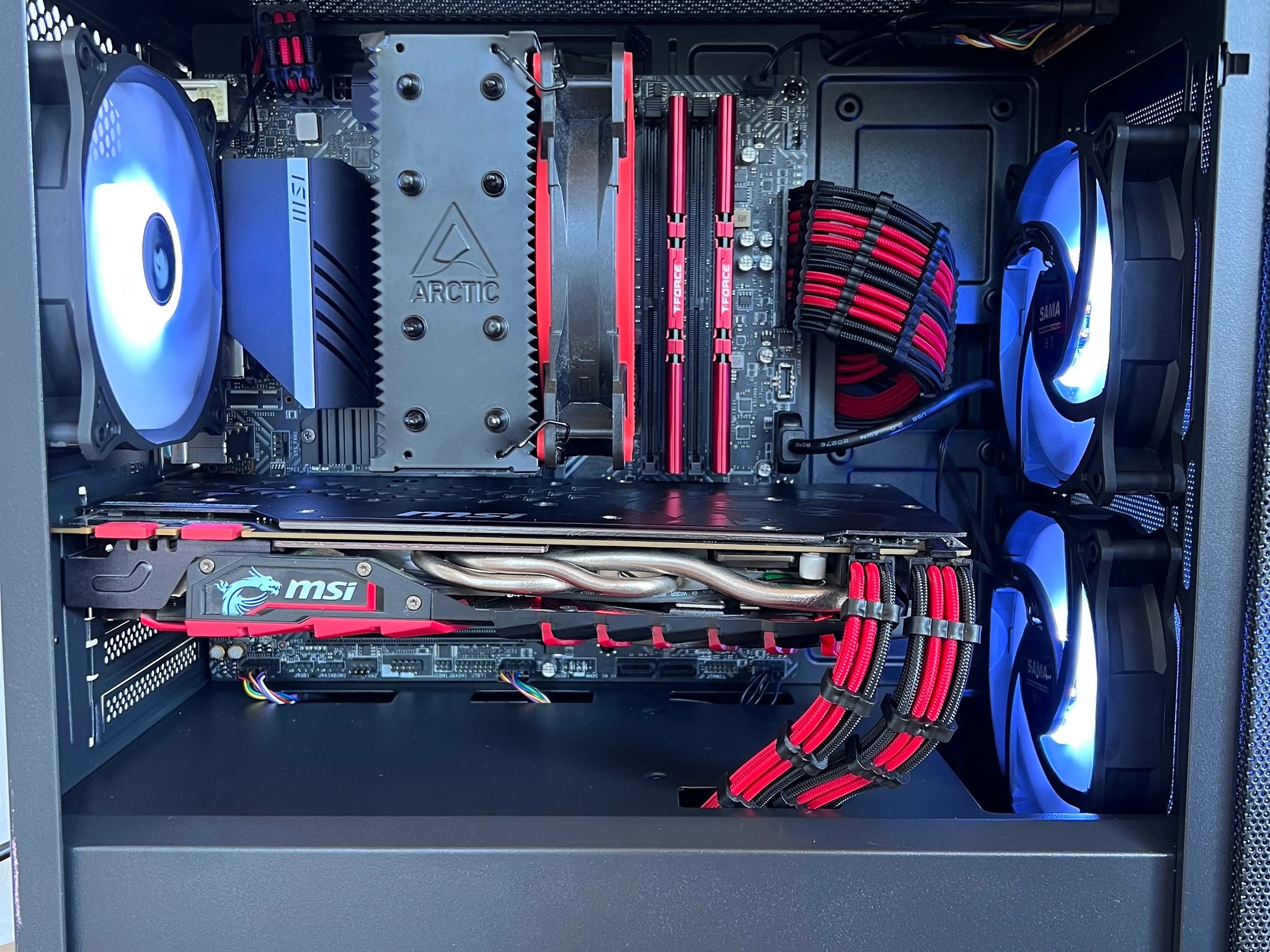 🟥⬛ Black & Red Budget Build | i3-12100F | GTX 1070 ⬛🟥