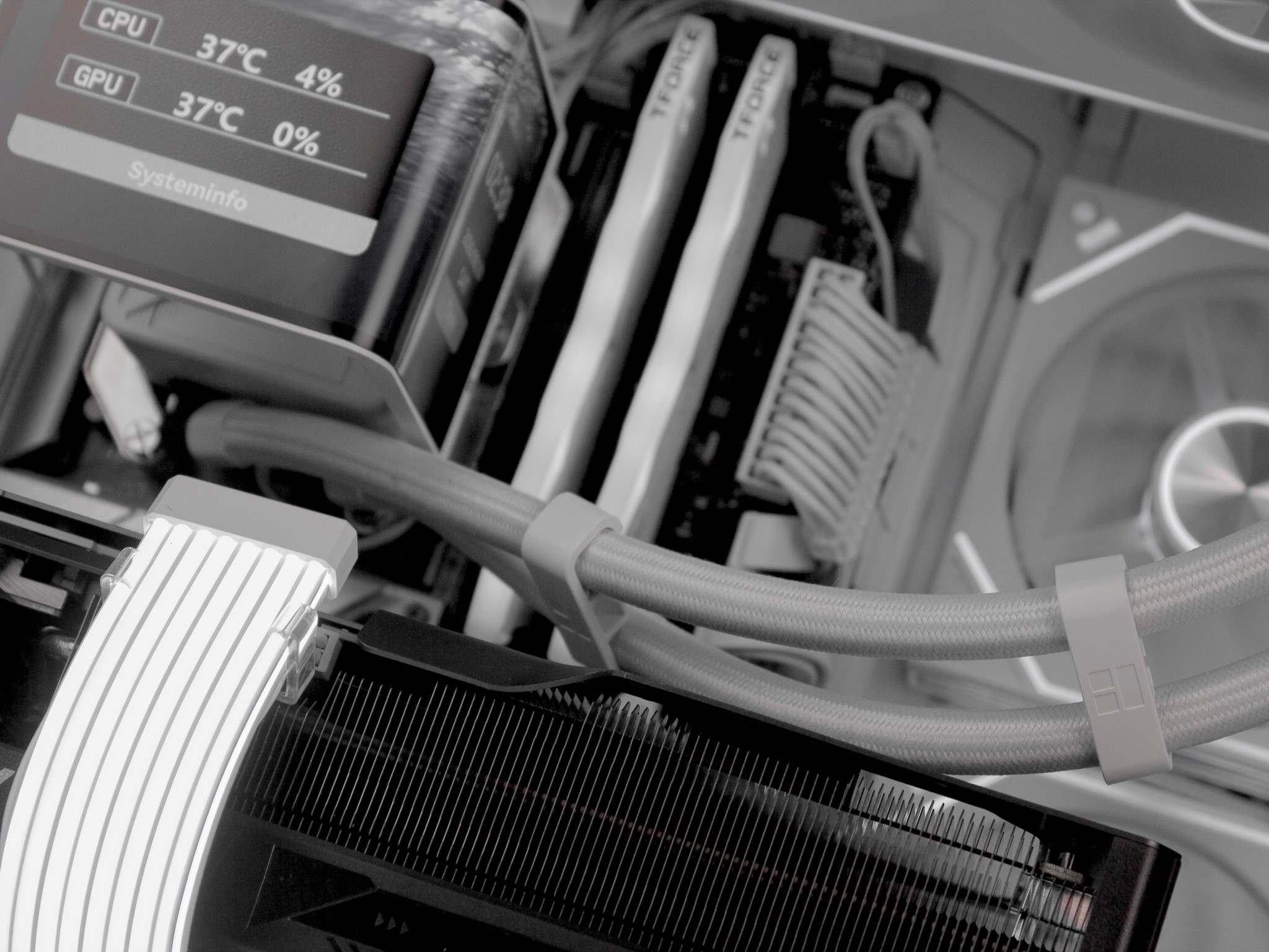 🧊⚡🗡️Polaris - 4K ULTRA PC | RTX 5080 16GB, Ryzen 9 7950X3D, 32GB RAM, 2TB SSD | LCD Display🗡️⚡🧊