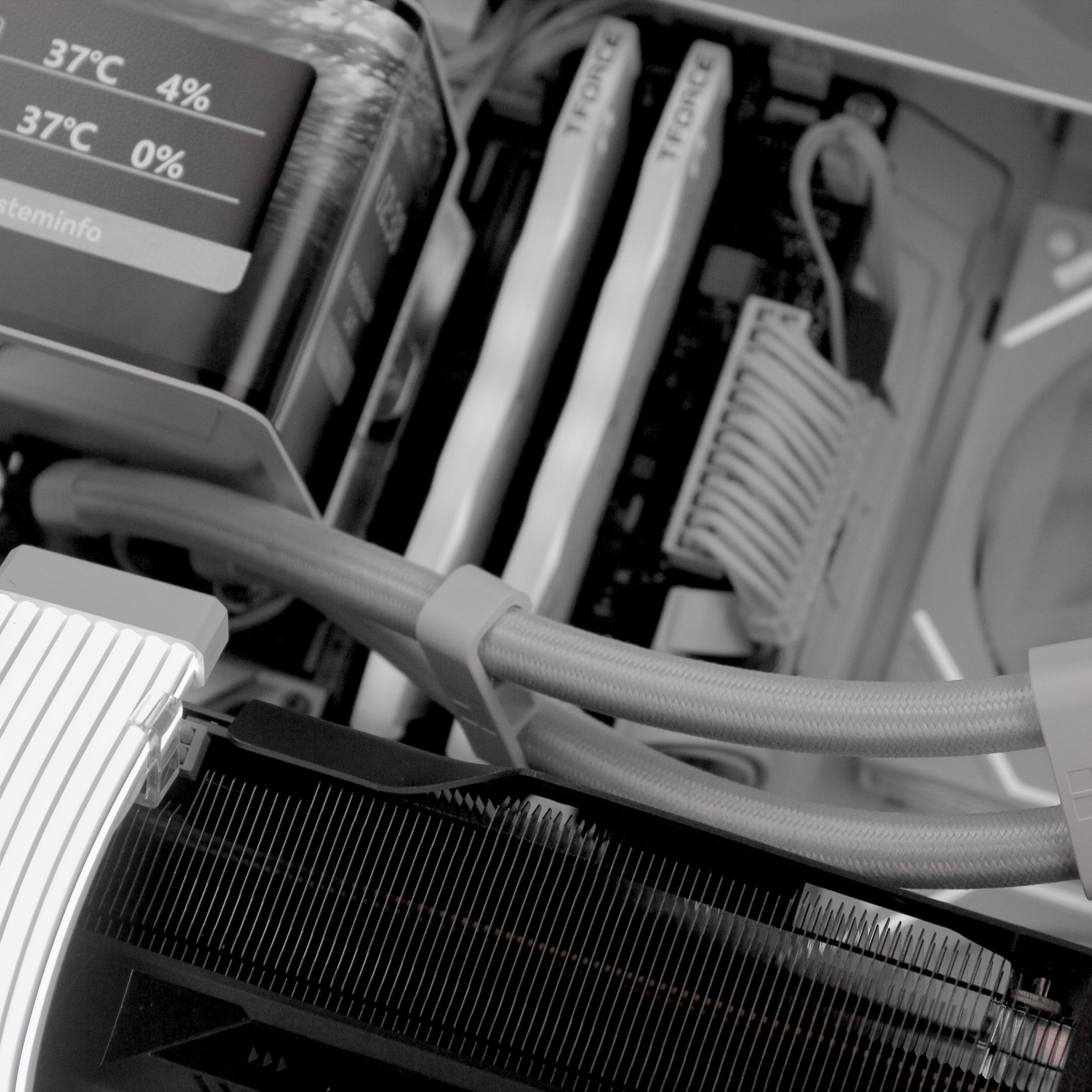 🧊⚡🗡️Polaris - 4K ULTRA PC | RTX 5080 16GB, Ryzen 9 7950X3D, 32GB RAM, 2TB SSD | LCD Display🗡️⚡🧊