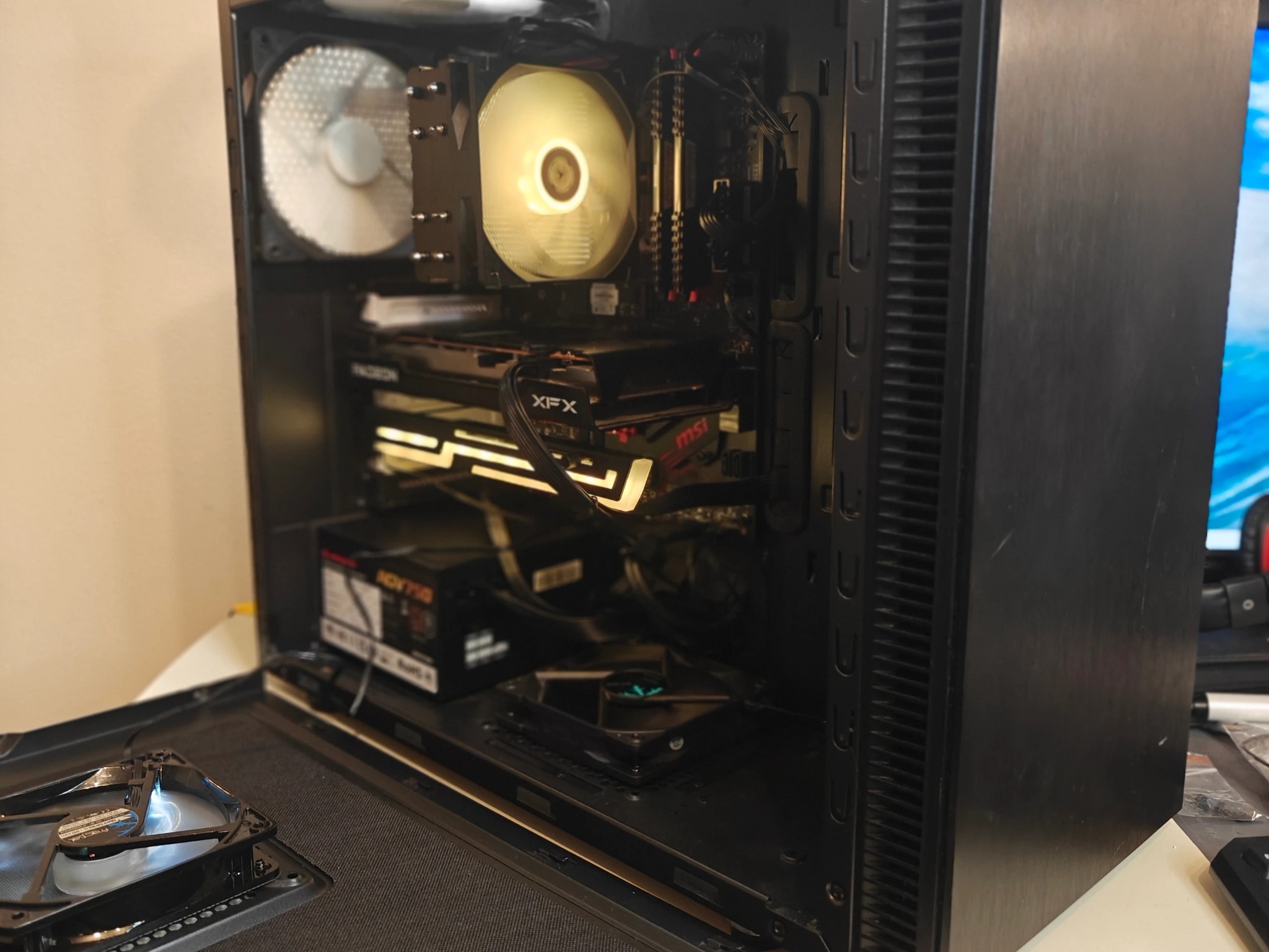 💰🖤🦾🤫 Massive 1080p Value | Ryzen 5 5500 | Radeon RX 6650 XT | Corsair VENGEANCE 32GB