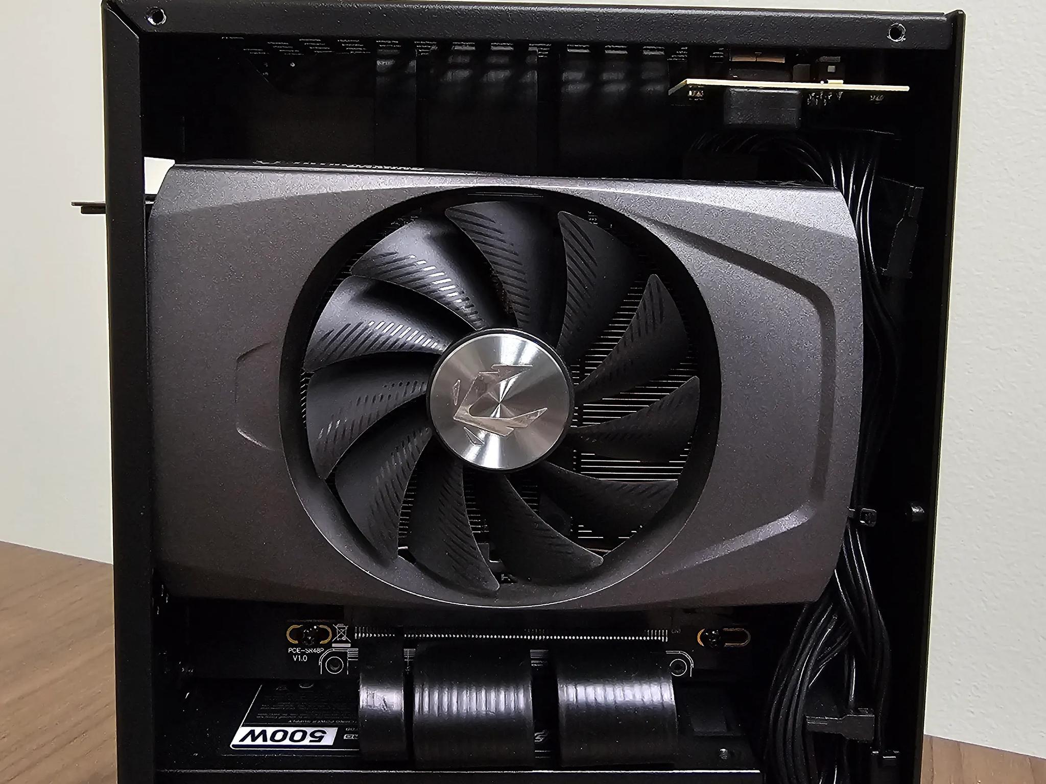 Mini-ITX SFF Backpack Gaming PC