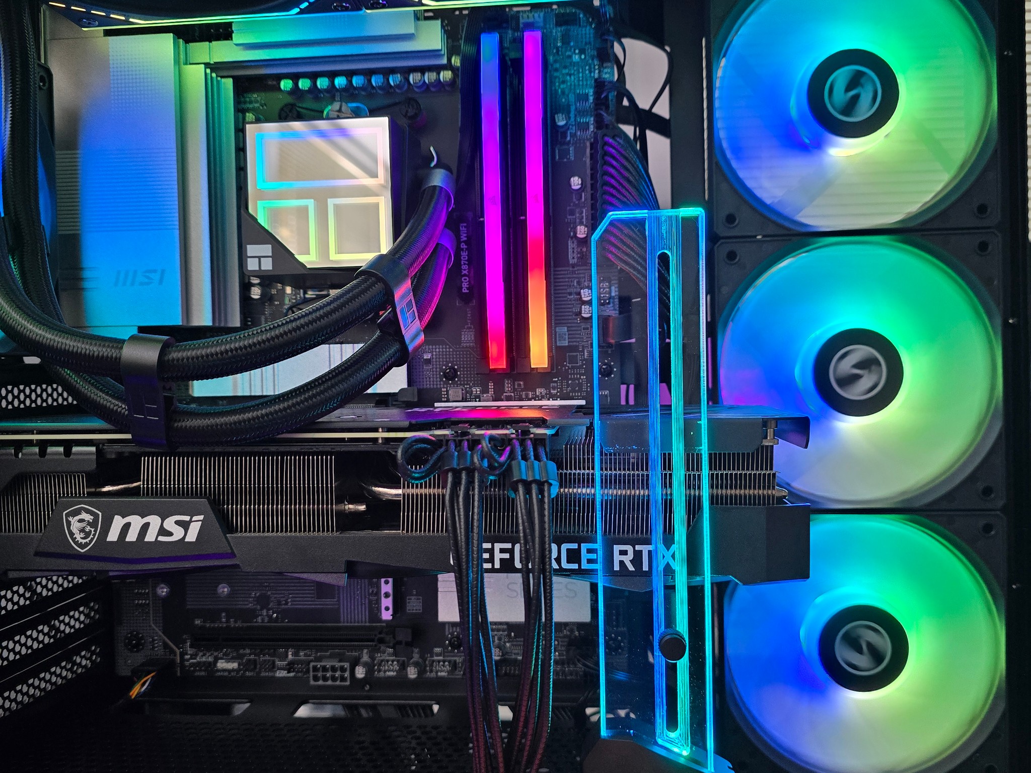 💥Versatile Black PC💥RTX 3070 TI | Ryzen 7 7700X | 32GB DDR5 | 1TB NVME M.2 | Windows 11 Pro