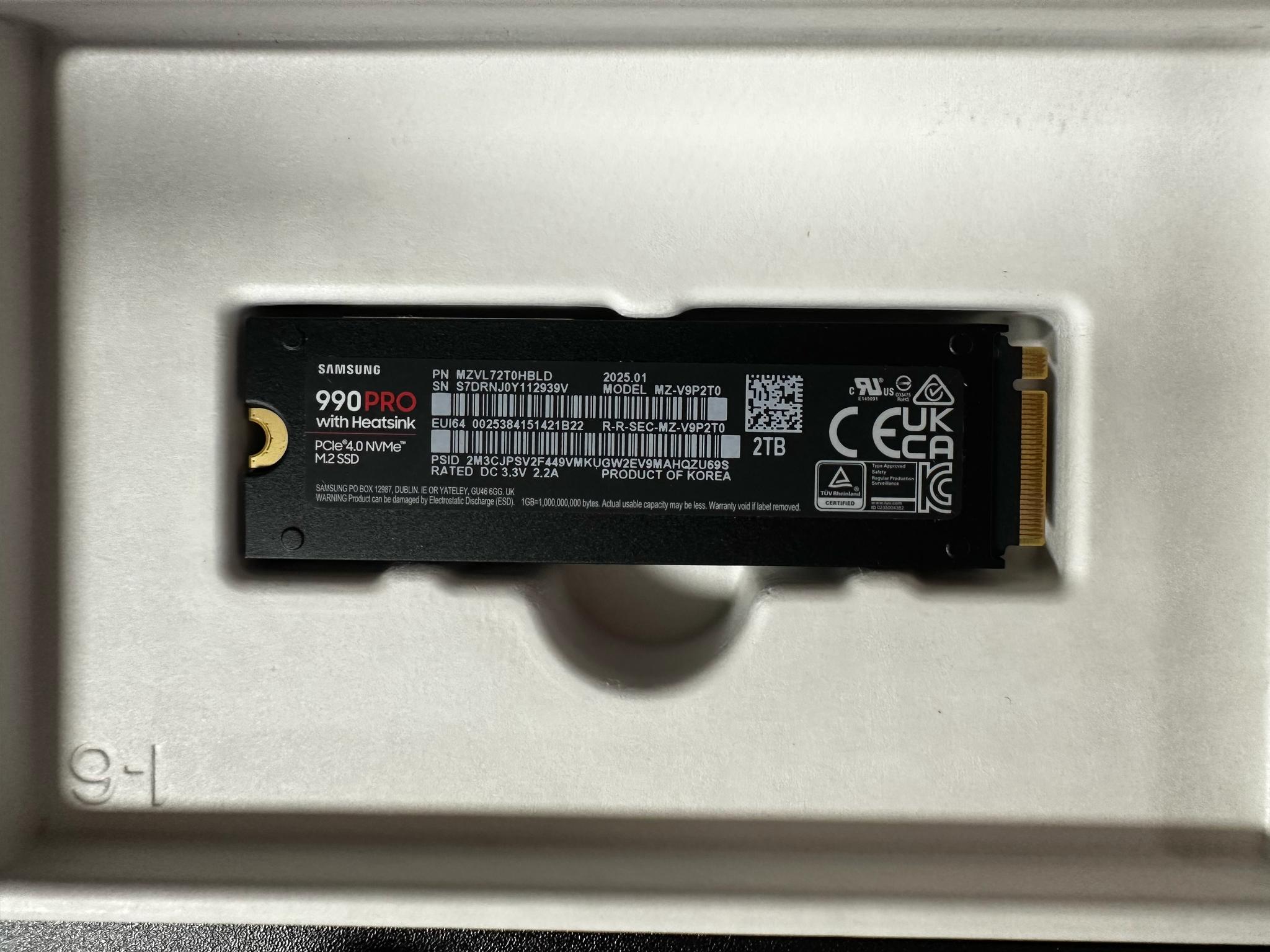 SSD 990 PRO with Heatsink