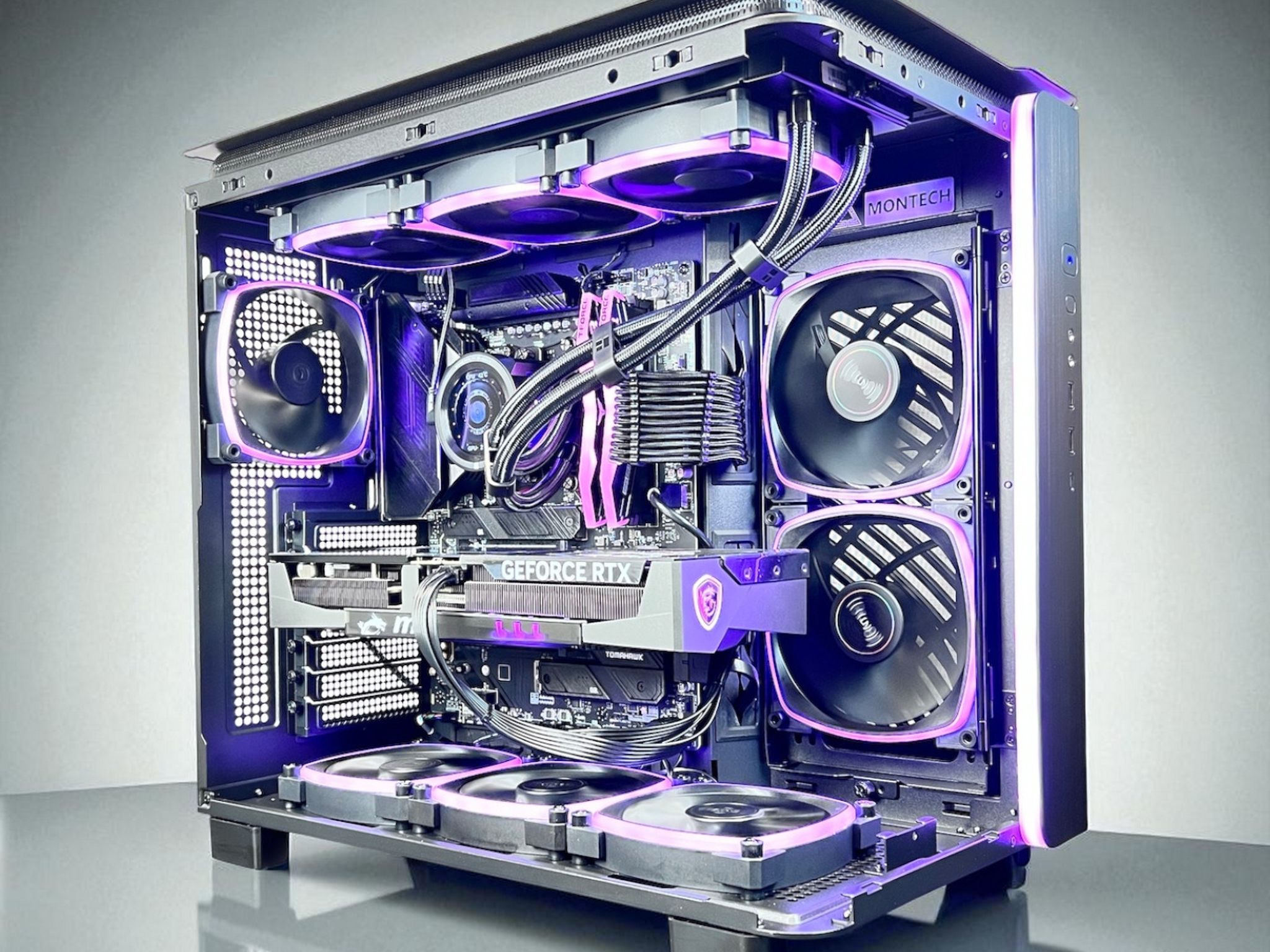 AMD Ryzen 7 7800X3D/RTX 5070 Ti 32GB DDR5 RAM 2TB M.2 Win 11 Pro