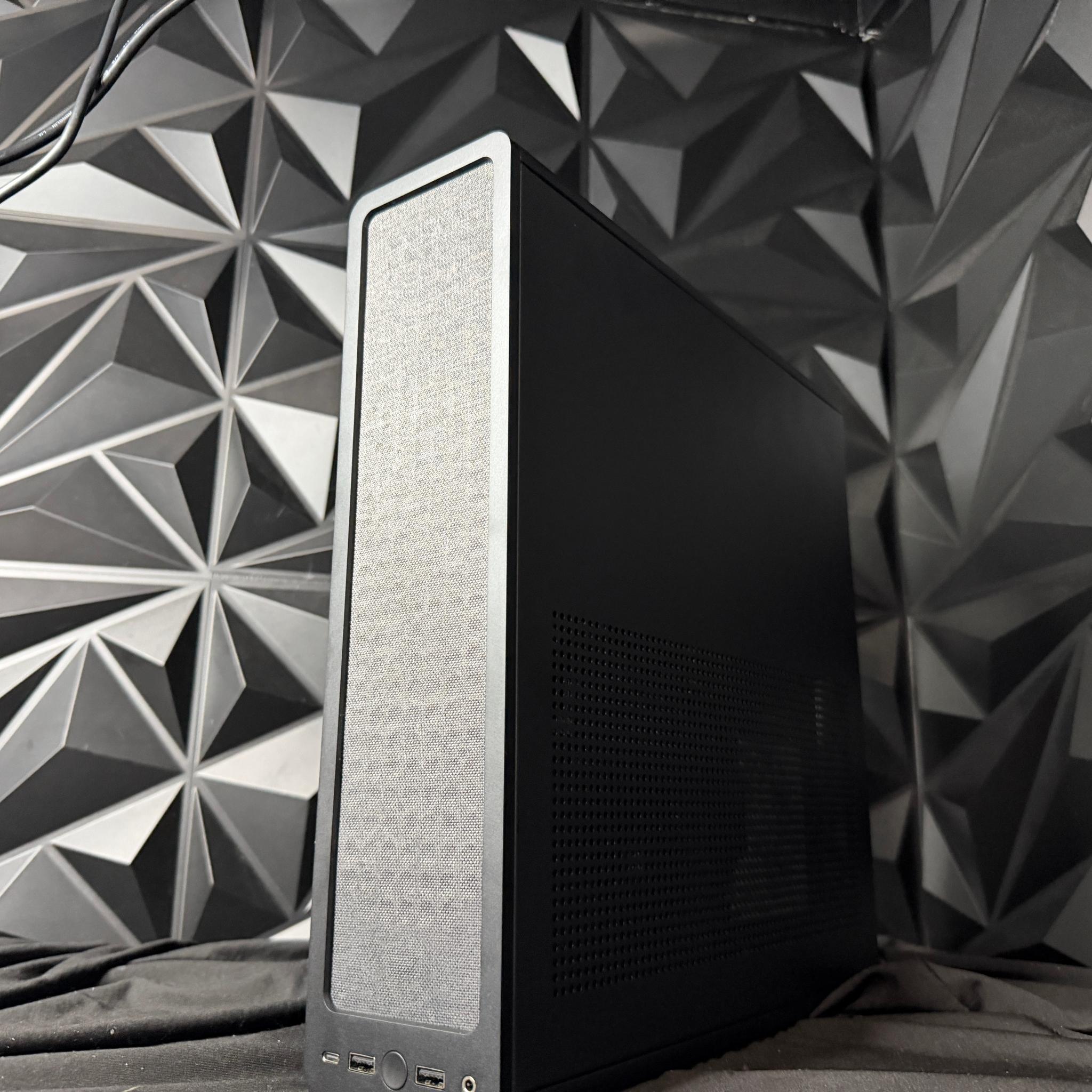 🖤⚡ SLIM THICK ⚡🖤 Ryzen 5 9600X| RTX 5060Ti| 16 GB DDR5| 1.25 TB NVMe| 750W Gold PSU