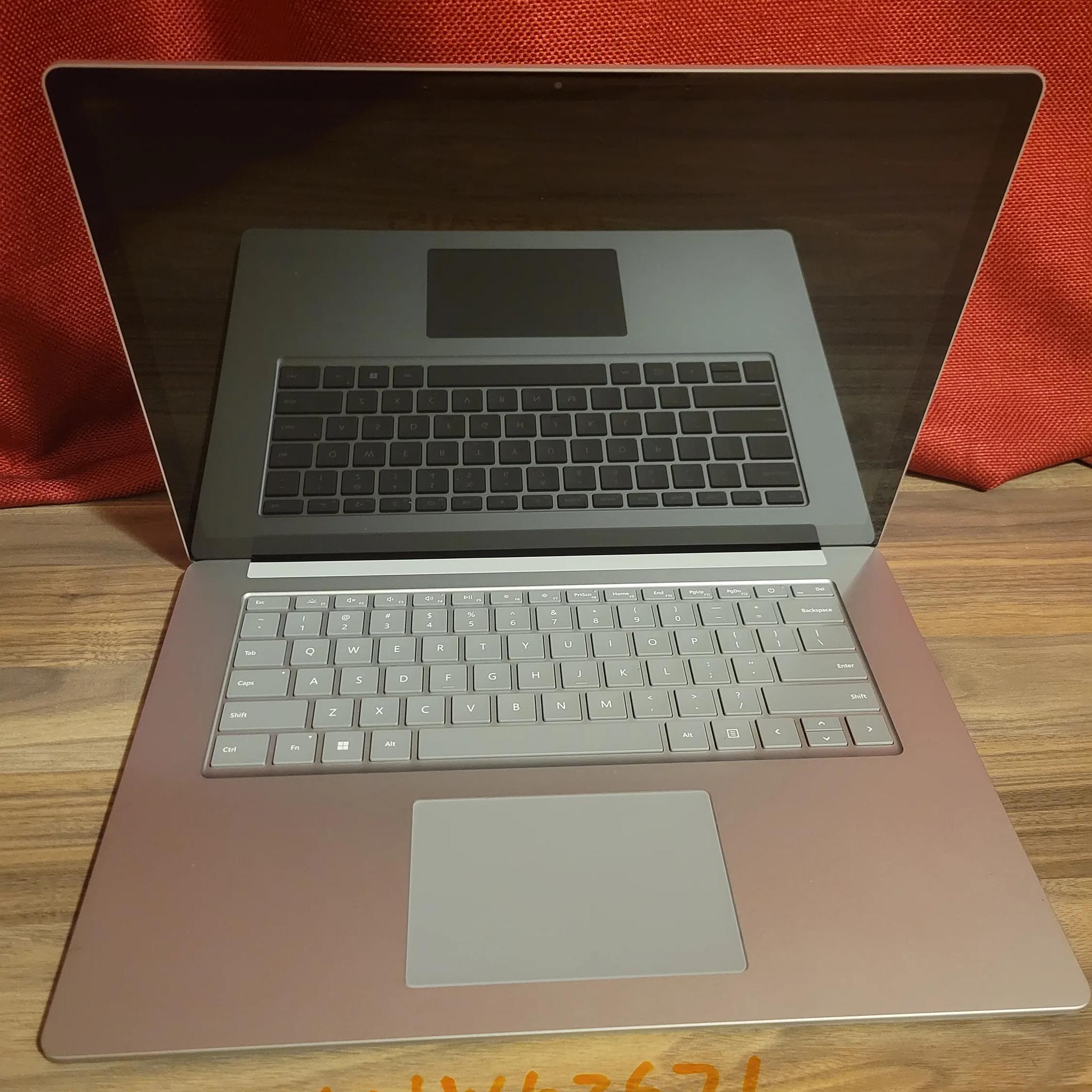 Microsoft Surface Laptop 4 - Ryzen 7 - 256gb - 15" touch screen