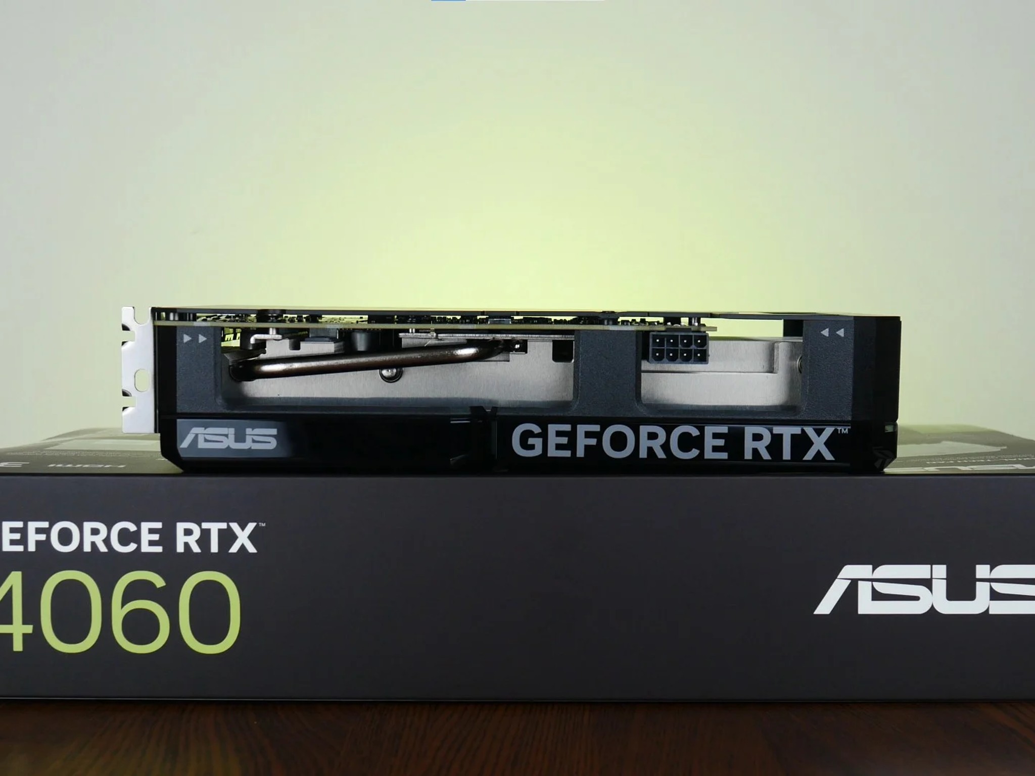 DLSS 4 Ready | ASUS RTX 4060