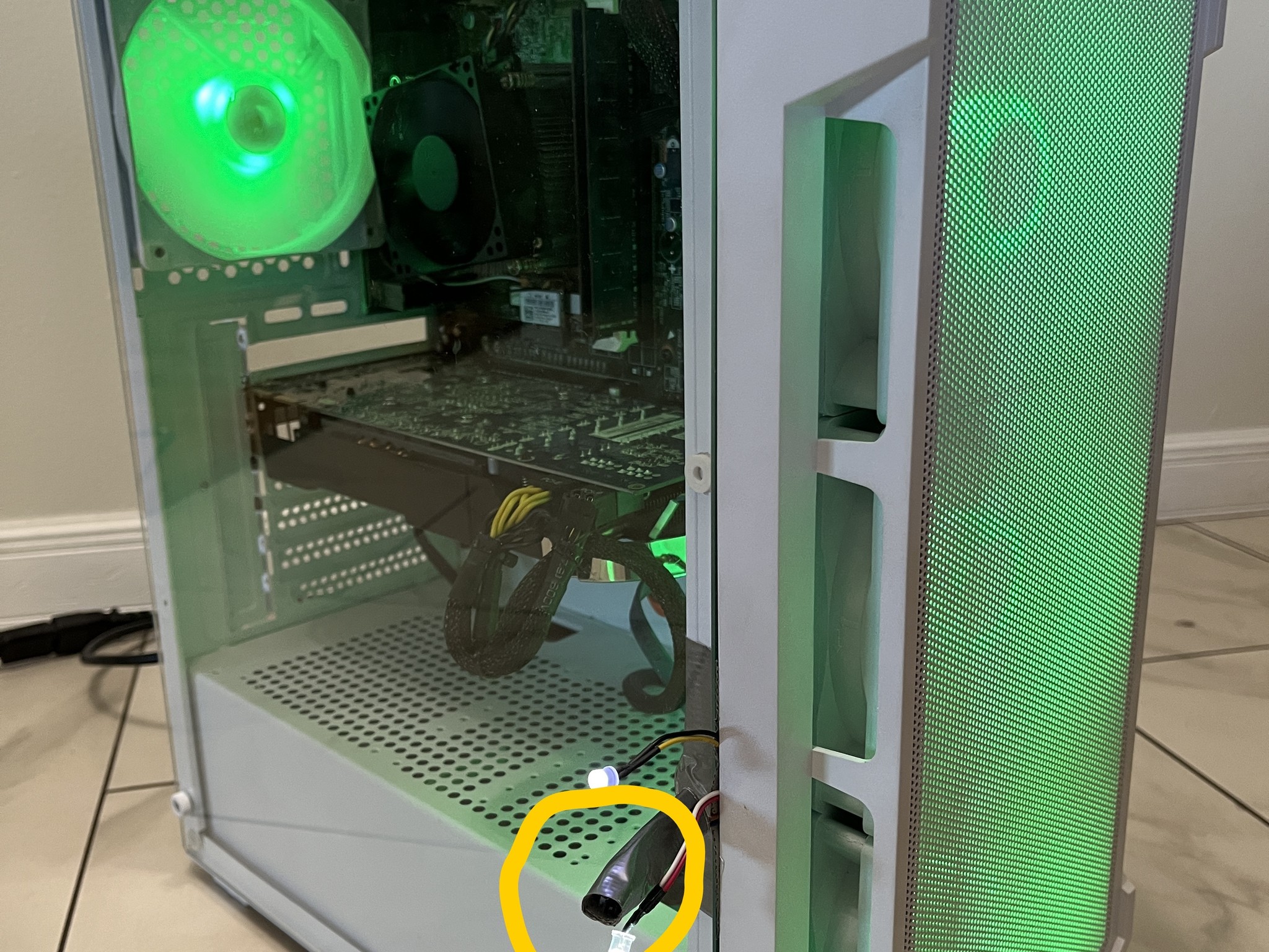 Budget Gaming PC-Intel i5-4460, AMD HD 7950, 16GB RAM,750GB Storage, w/ Wi-Fi & BT * Defective Case