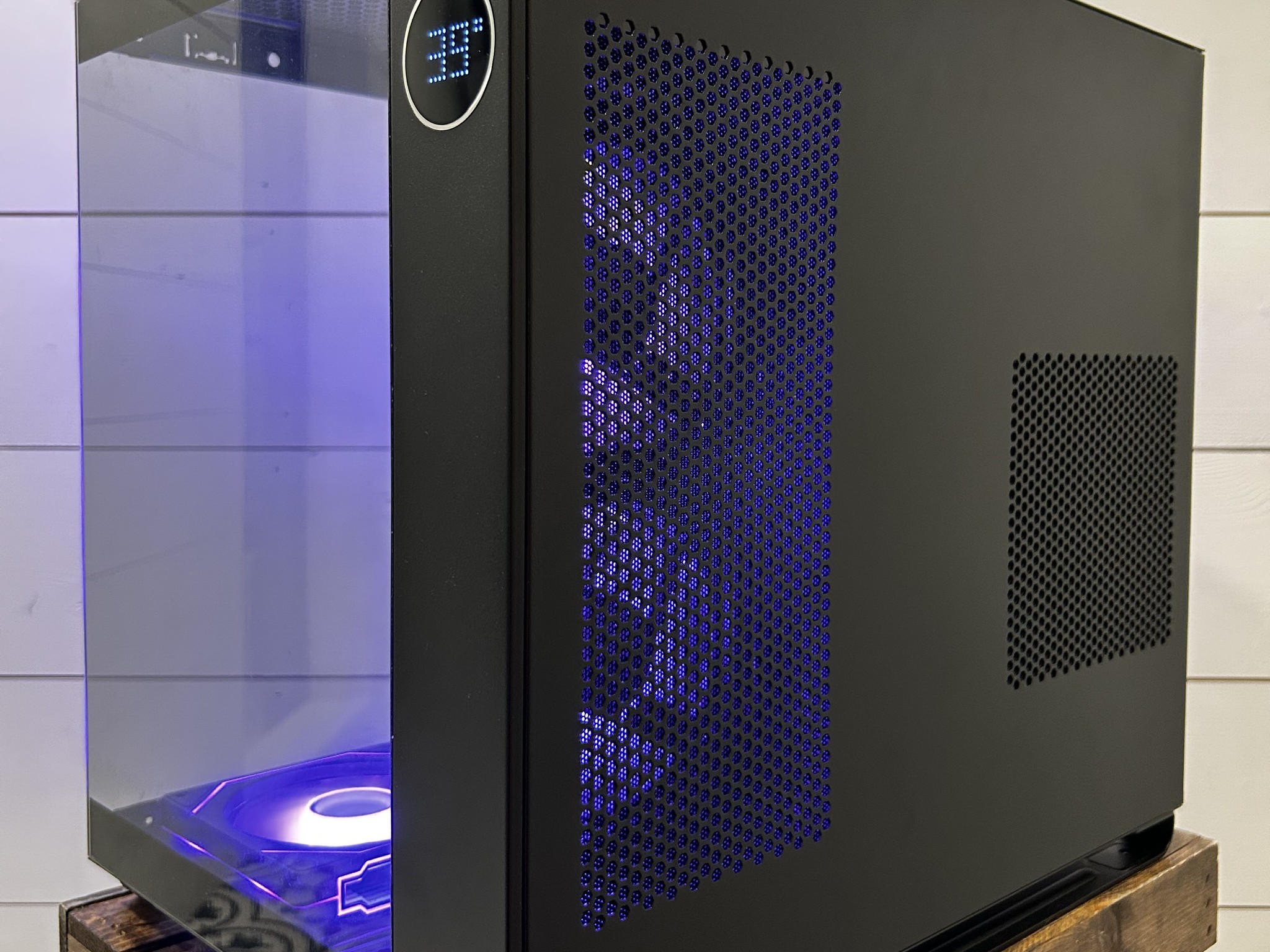 RGB INFINITY SHOWPIECE | RTX 3070 | Ryzen 5 5600X | 32GB RAM