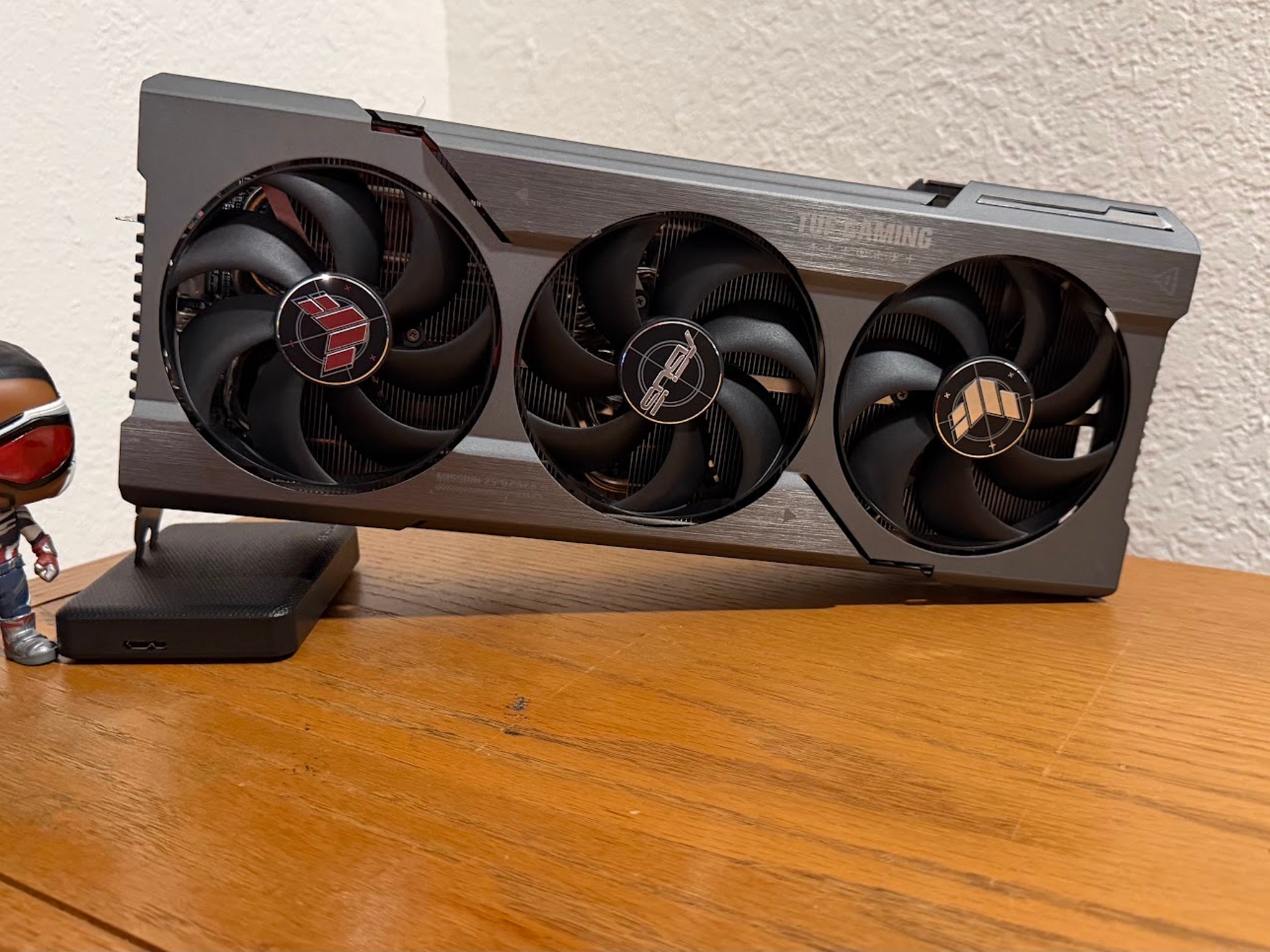 ASUS TUF Gaming Radeon RX 7900 XTX OC Edition