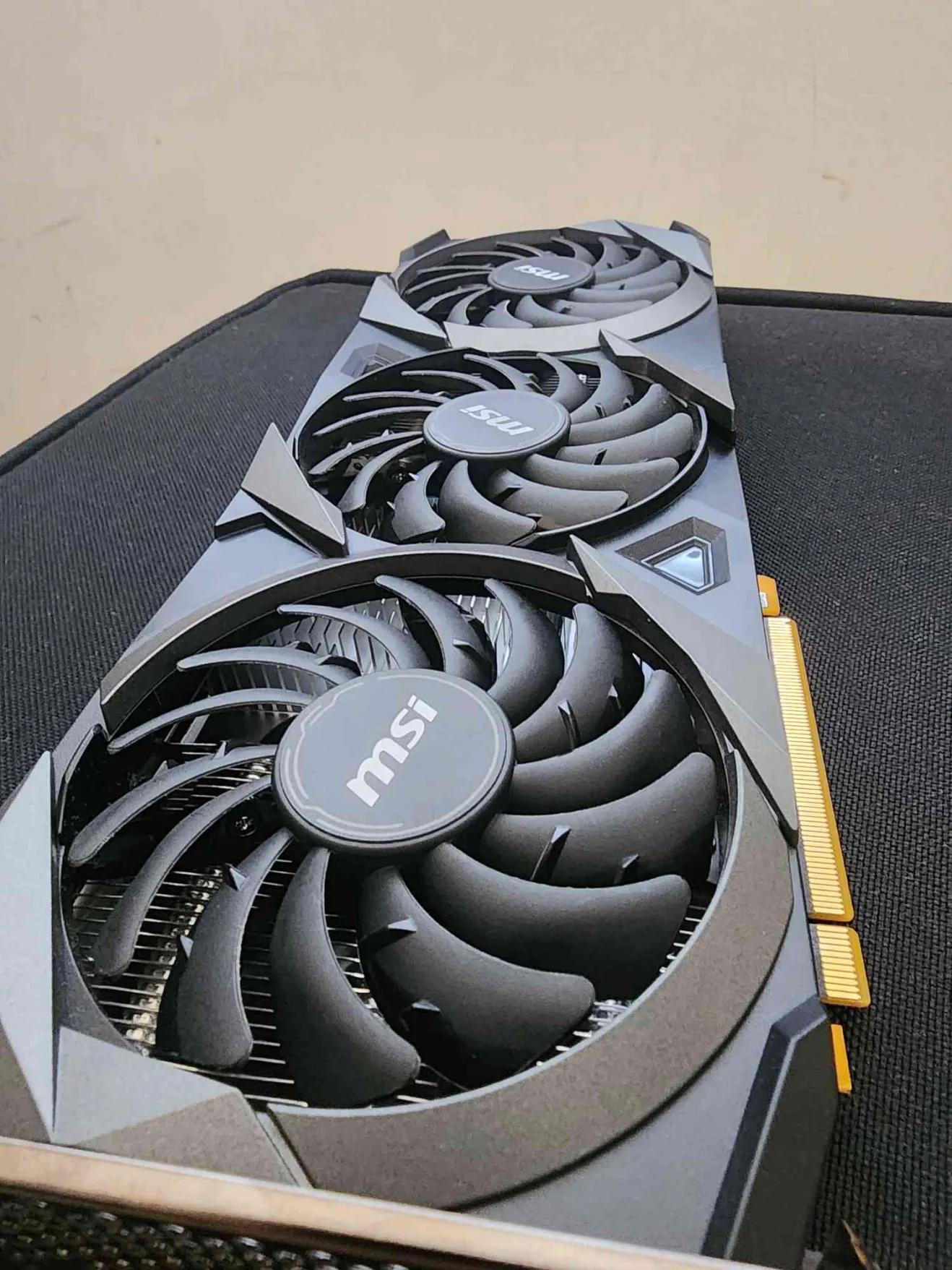 MSI Ventus RTX 3060 12GB triple Fan | with box and is in good condition