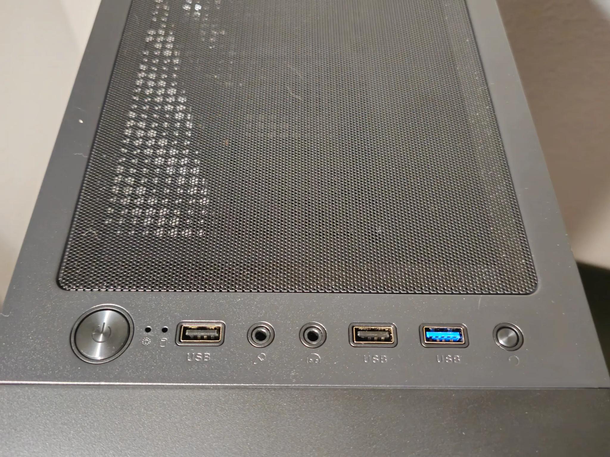 Budget 1080p // i7 5820k // RTX 2070 Super // 16GB DDR4 // 512GB SSD + 3TB HDD