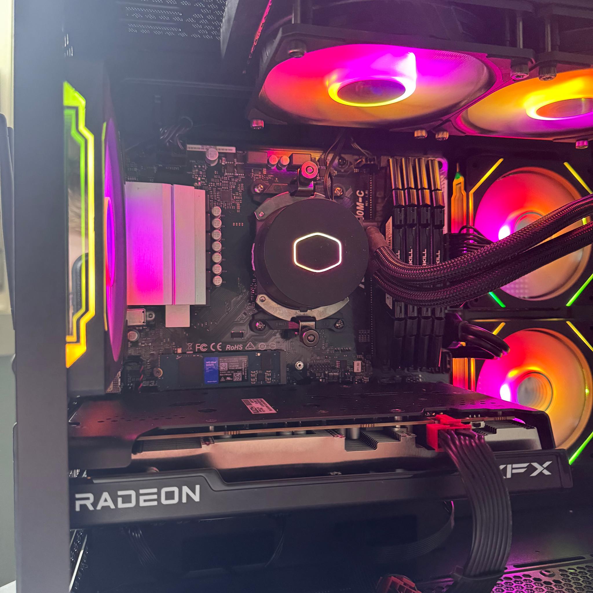 Gaming PC Rx 7600 - Ryzen 5 3600 - 32GB ram - 1Tb nvme