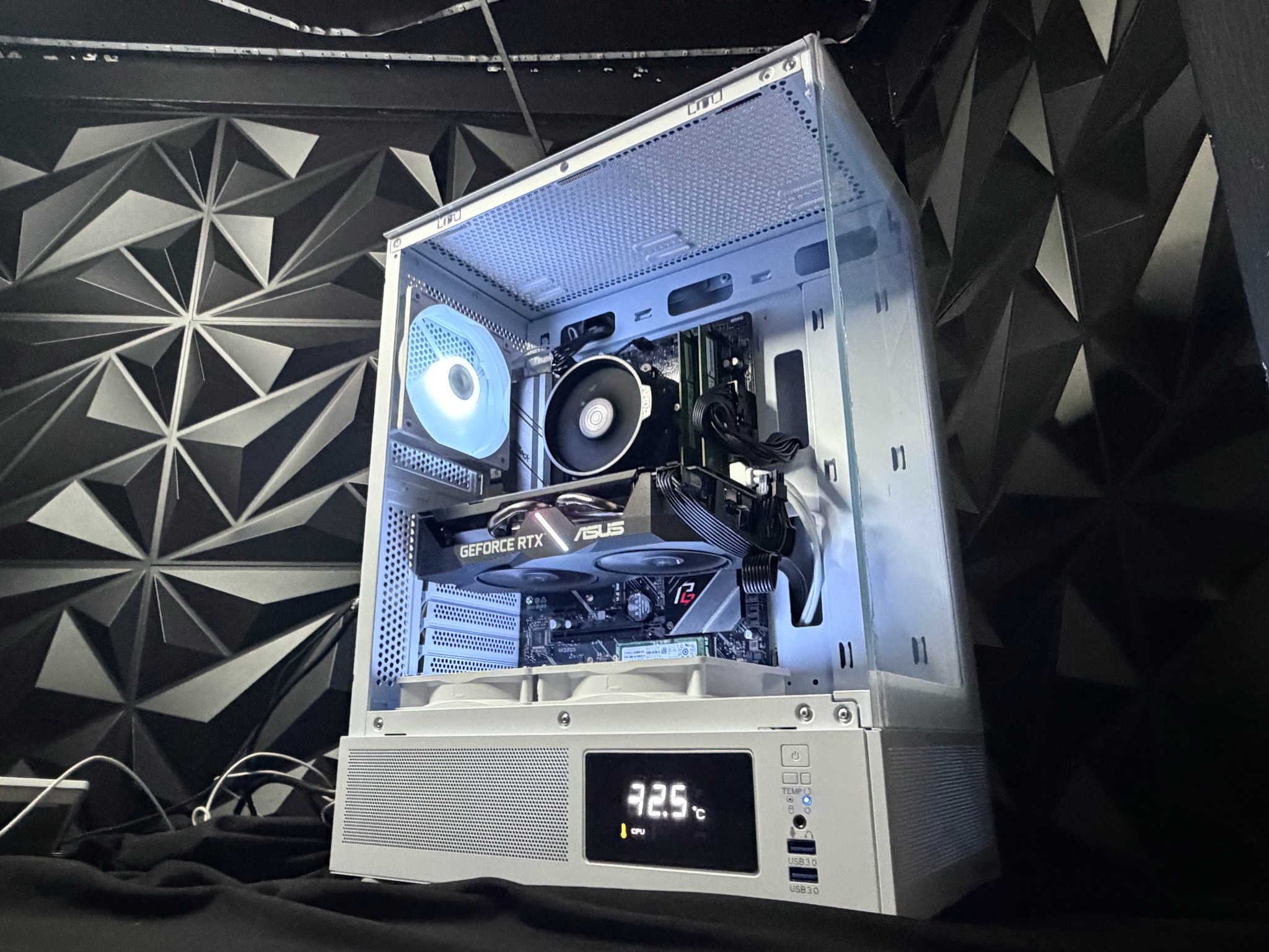 🧊💻 DIGI ICE 3660 💻🧊 Ryzen 5 3600| RTX 2060 6 GB| 750 GB  NVMe| 16 GB DDR4 | 650 W PSU