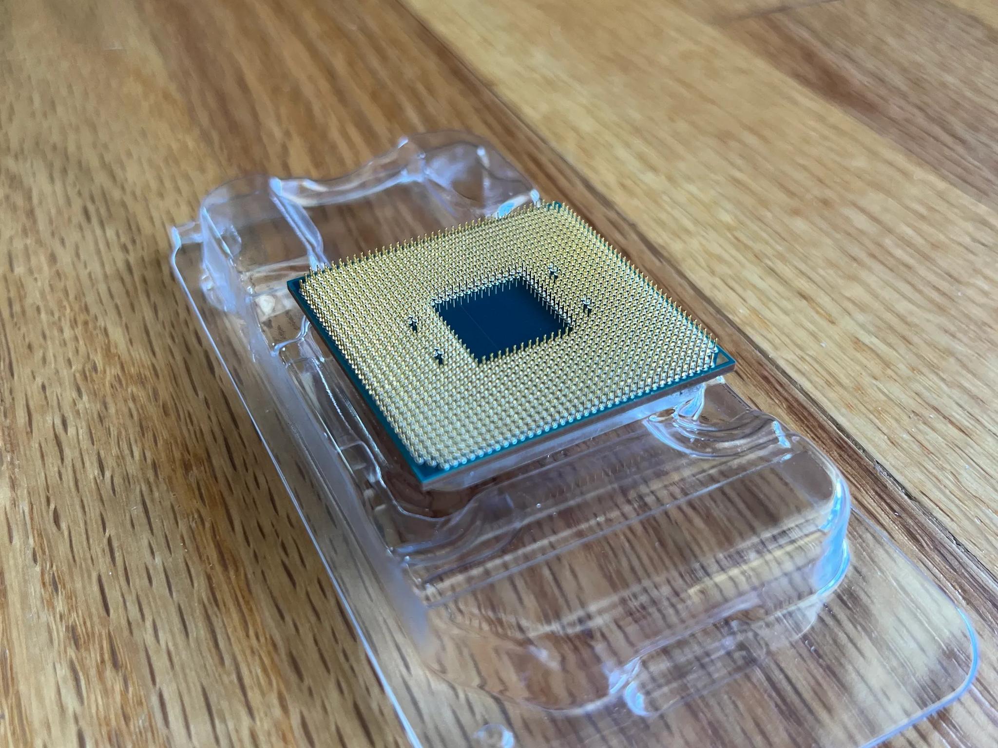 AMD Ryzen 7 3700X with Wraith Prism Cooler