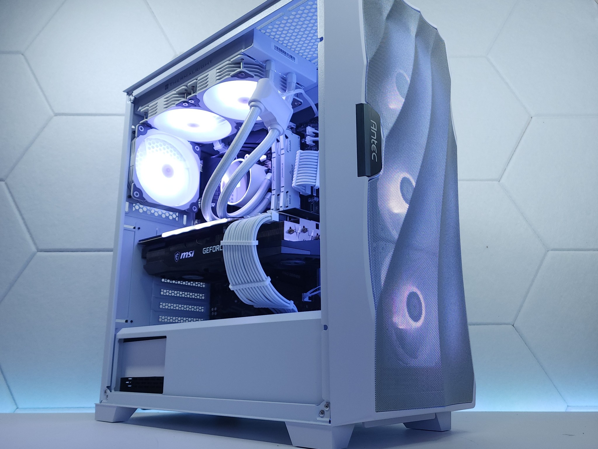 🤍🤍RTX 3080Ti | Ryzen 7 5700X | 32GB 3200MHz | 1TB NVMe SSD