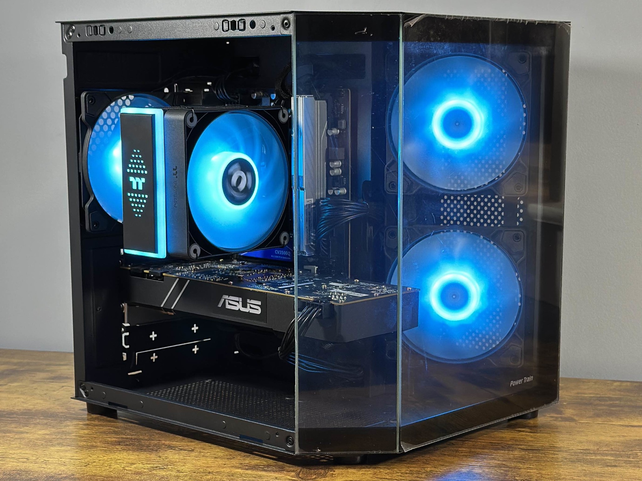 Ryzen 5 3500X | GTX 1070 8GB | 16GB RAM | 512GB SSD | WIFI & BT |Compact RGB Gaming PC
