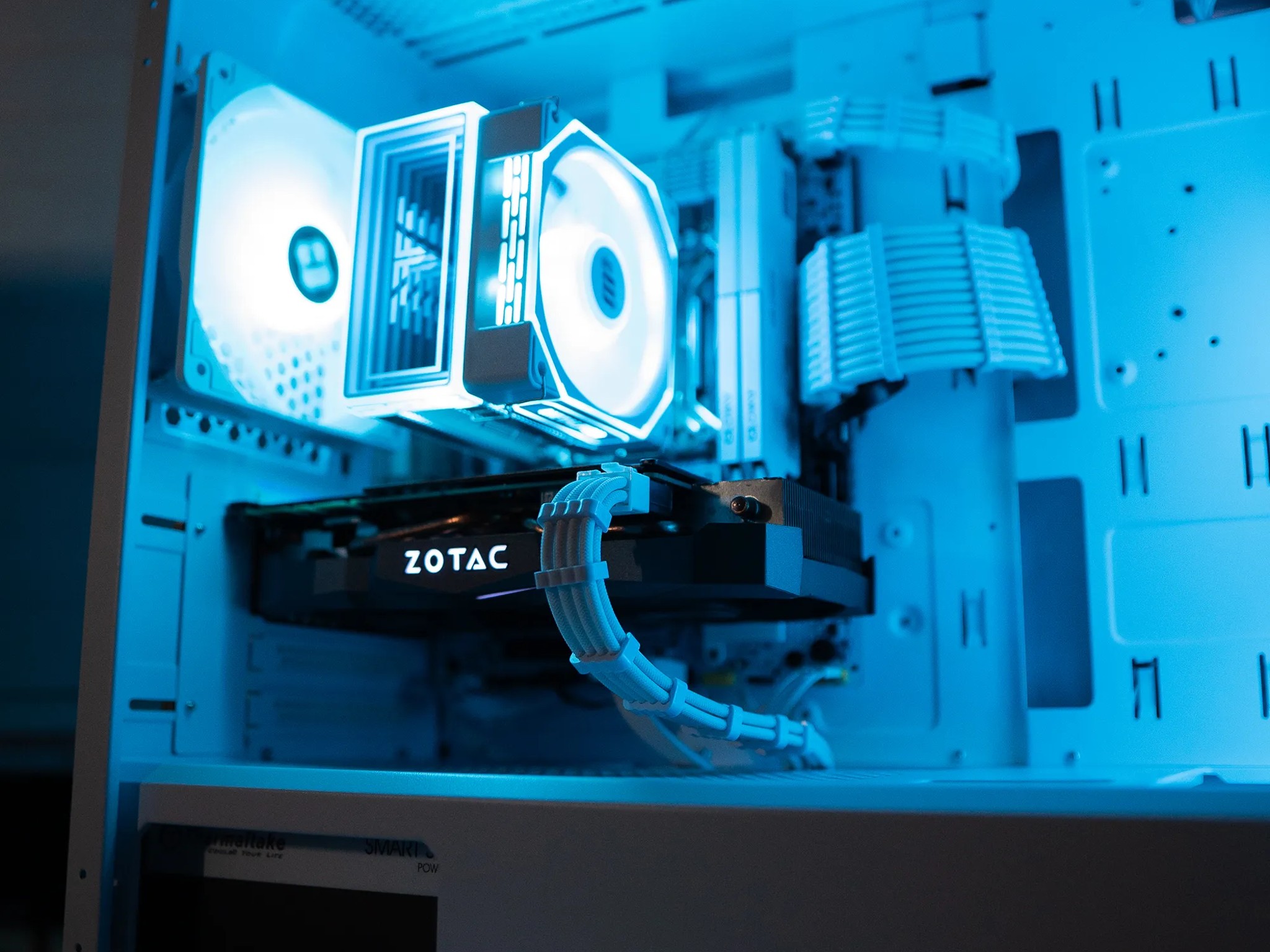❄️🌨 | GTX 1070Ti | INTEL XEON E5-2630 V4 | 16GB DDR4 RAM | 256GB NVME + 500GB HD | Arctic Freeze 3.0