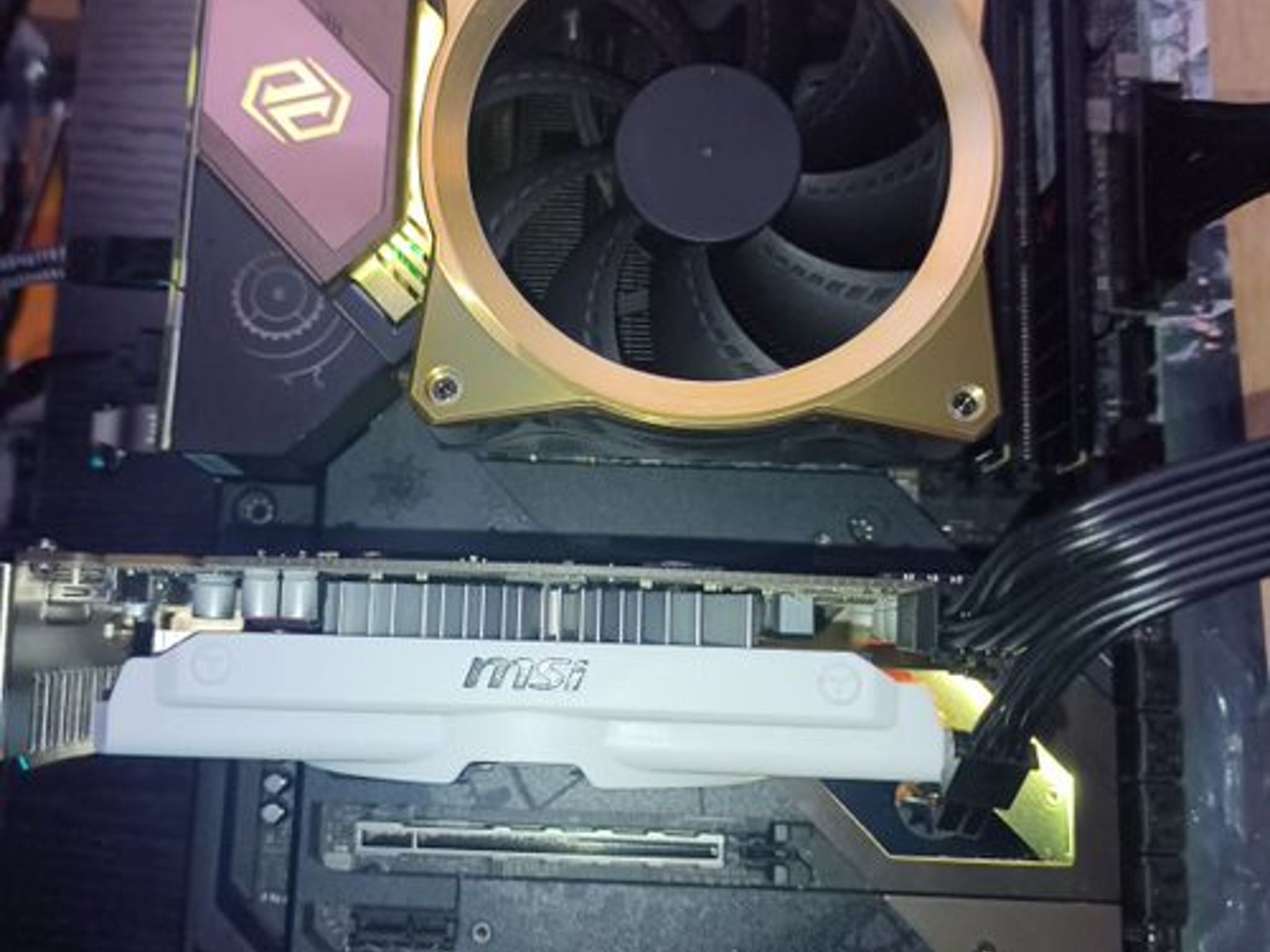 ASROCK Z490 TaiChi  Combo/ I5 10600k, 2tb m.2, 32gb 3600mhz Cl 18 ram.