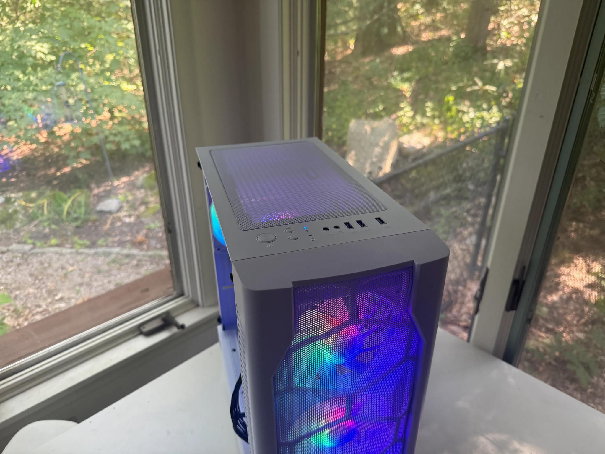 RX 580 / Intel I5 | WIFI | 16GB Ram | 1TB HDD + SSD | Windows 11 Activated