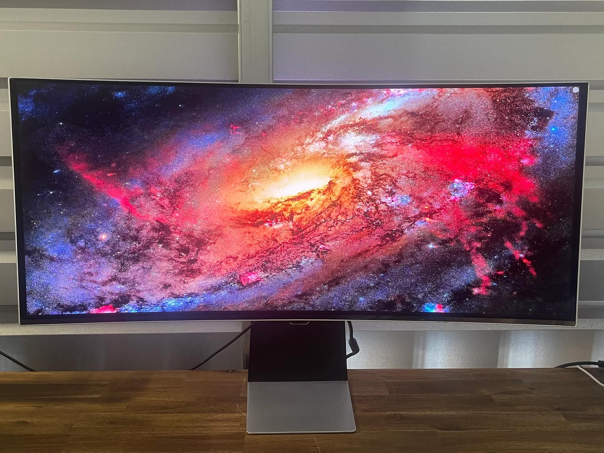 Samsung Odyssey G85SB 34" 1440p 175Hz Curved Monitor