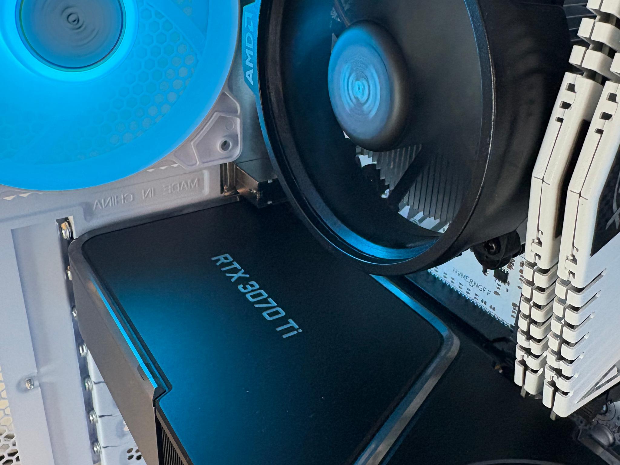 🥶🧊//Glacier Valley V2// - Ryzen 7 2700X, RTX 3070 Ti, 1TB SSD, 16GB🥶🧊