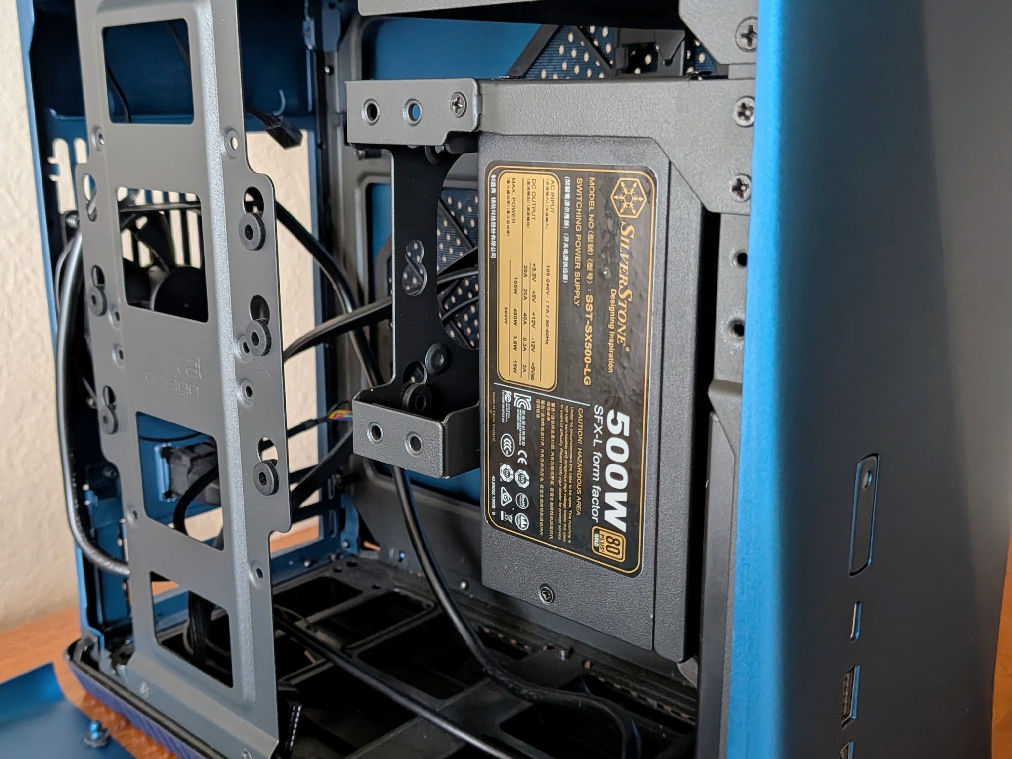 Fractal Design Era V1 + Silverstone 500W SFX Power Supply