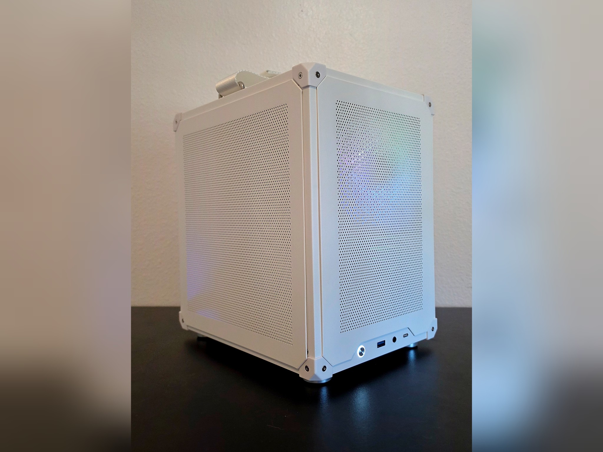 1440p ITX Gaming PC / RTX 4070 SUPER 12GB / i7 12700k / 32GB DDR4 / 2TB SSD / Wi-Fi + BT