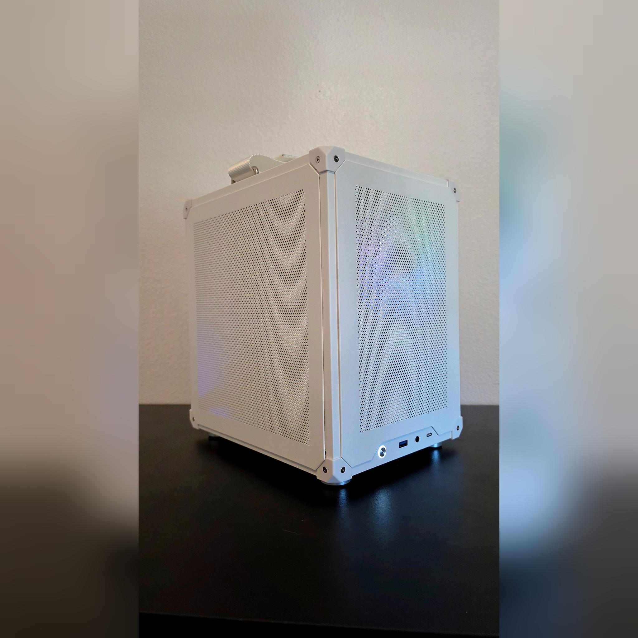 1440p ITX Gaming PC / RTX 4070 SUPER 12GB / i7 12700k / 32GB DDR4 / 2TB SSD / Wi-Fi + BT