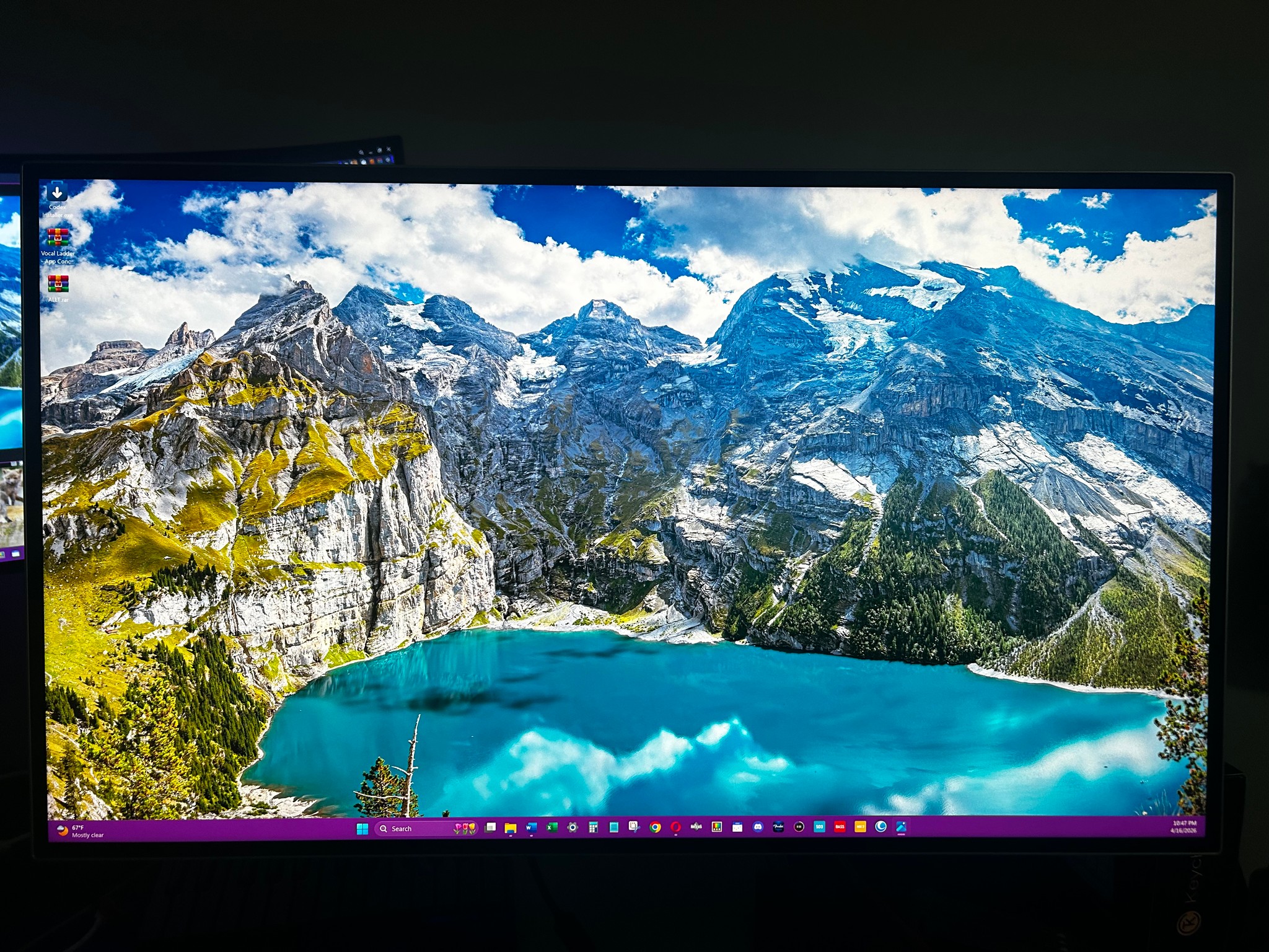 NEW Open Box - LG UltraFine Evo 32” 6K (6144 x 3456) LED Monitor – Only 37hrs Powered On