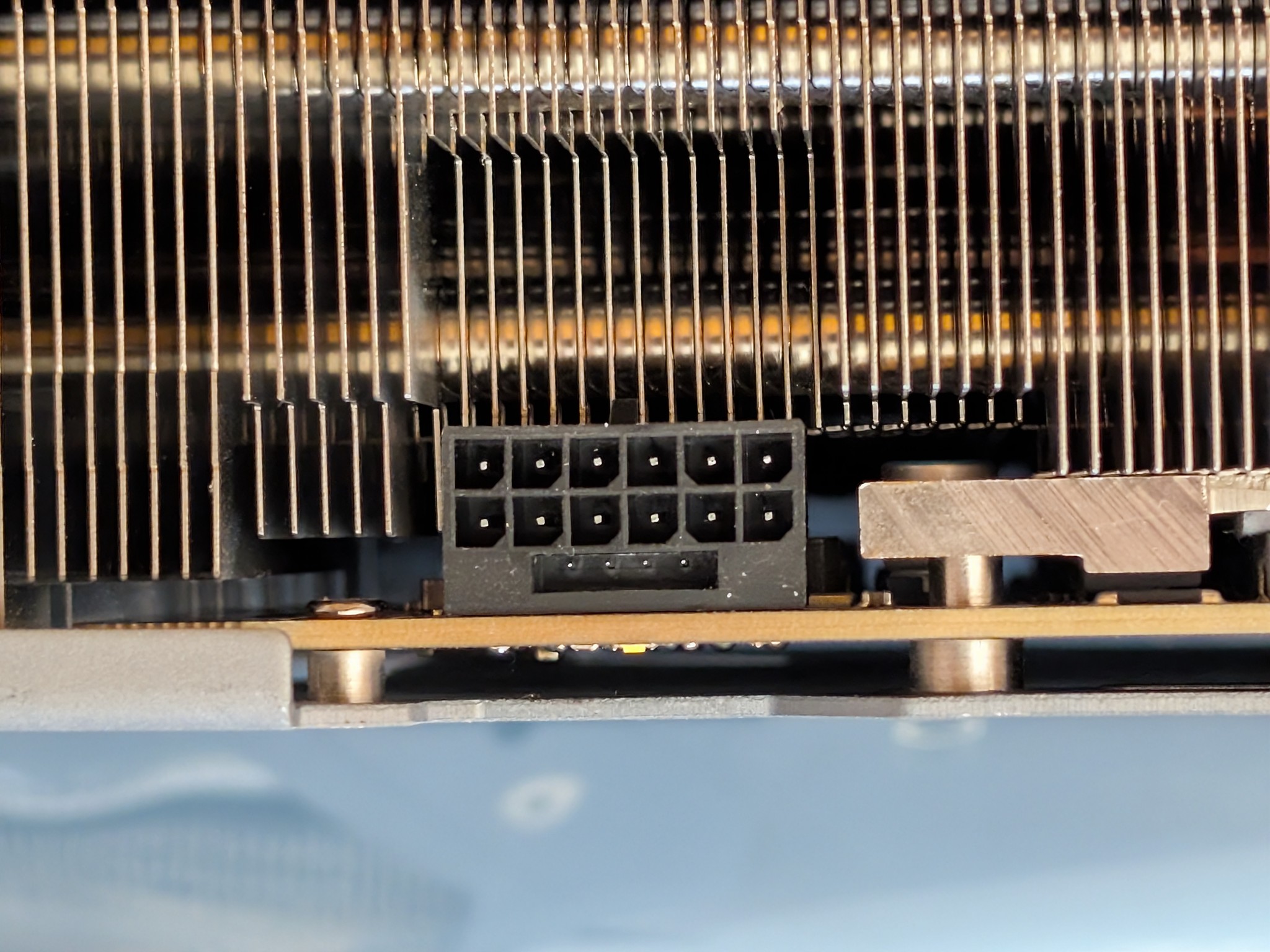 GIGABYTE GeForce RTX 4090 GAMING OC 24G with original box and 4x8 pin to 16 pin adapter
