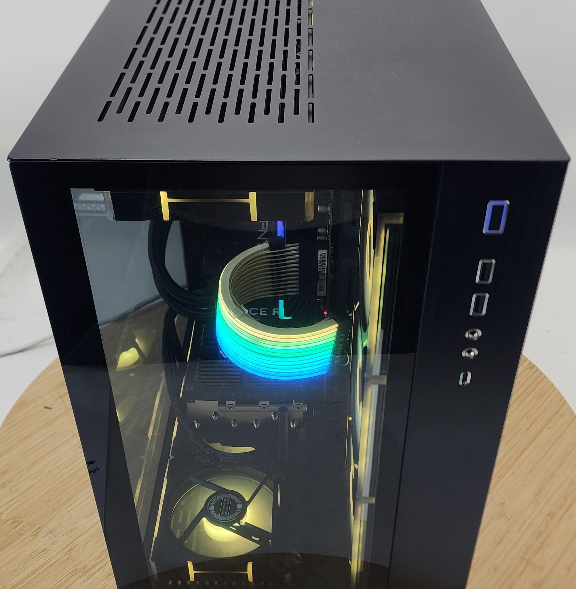 Gaming PC Ryzen 7 7800X3D 32GB RAM 2TB SSD RTX 4070 Ti SUPER 16GB Win11 Computer